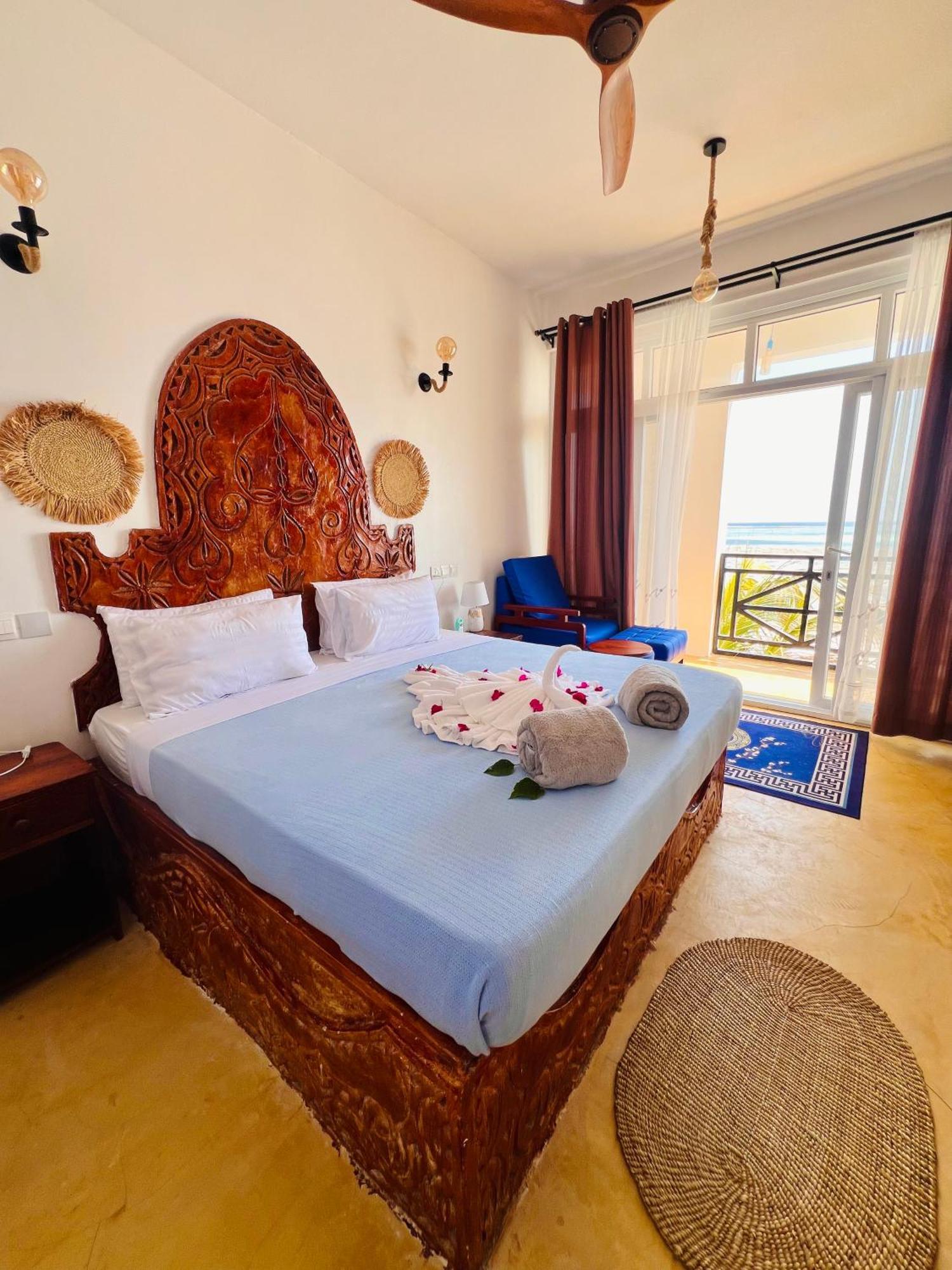 Mia Boutique 4*