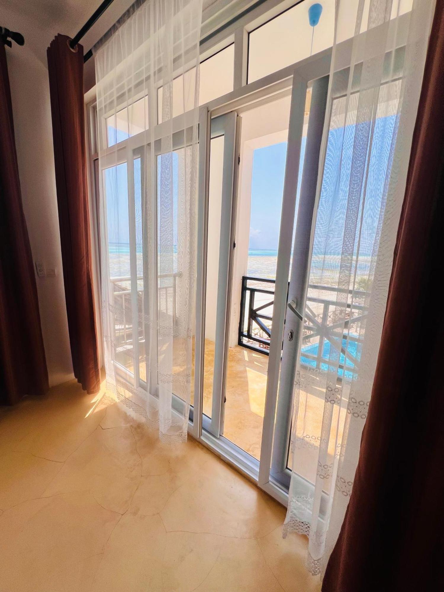 Mia Boutique 4*