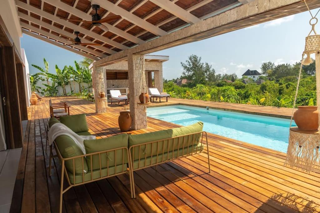 Pola Zanzibar Villa
