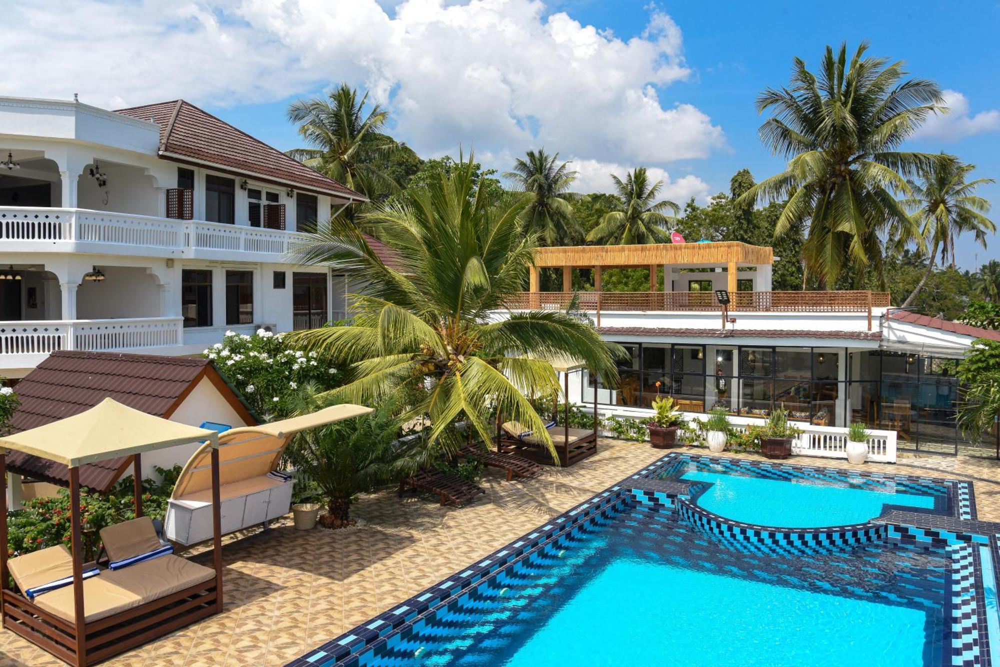 View Hotel 2*