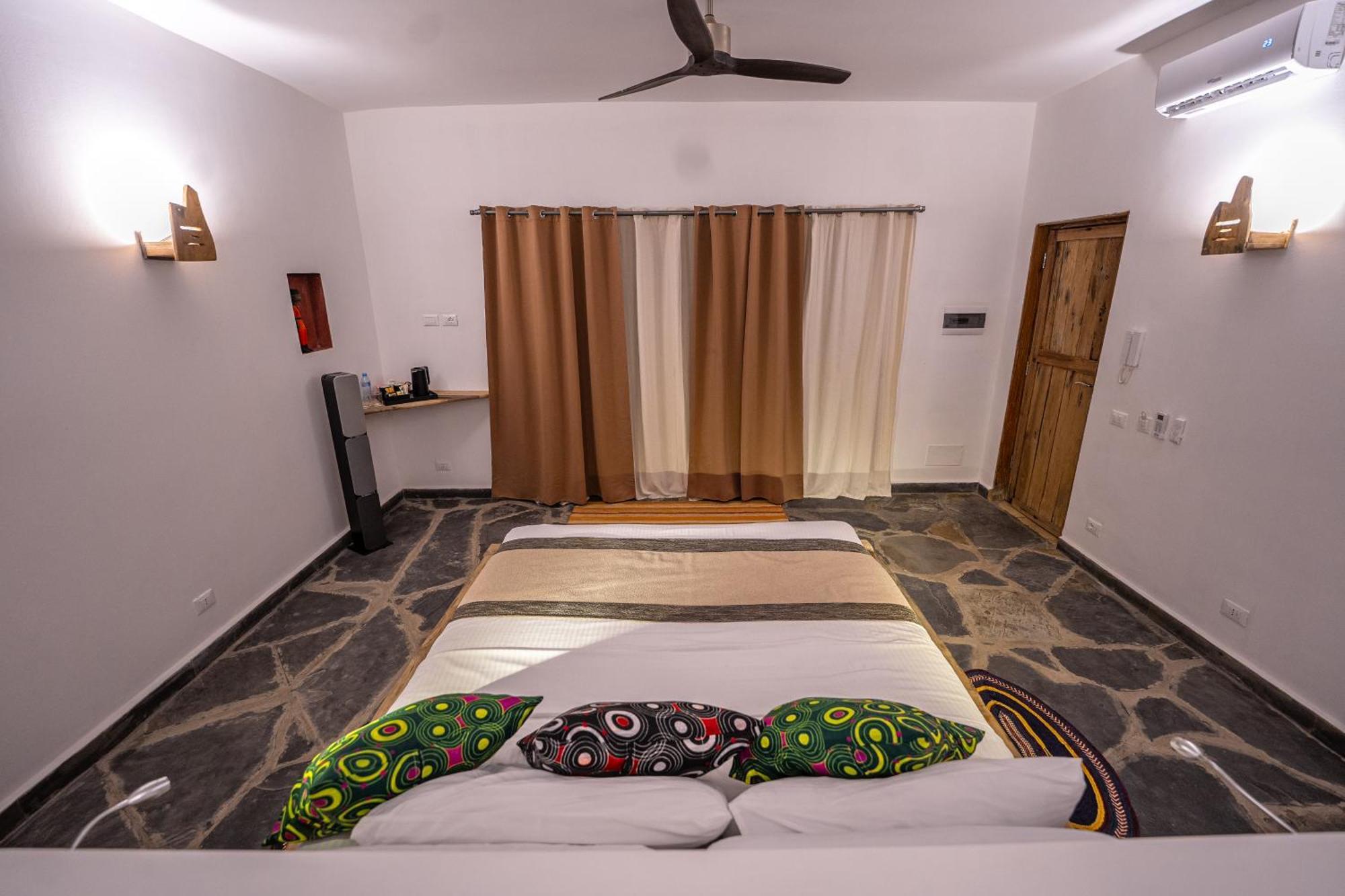 Mato Boutique Hotel *