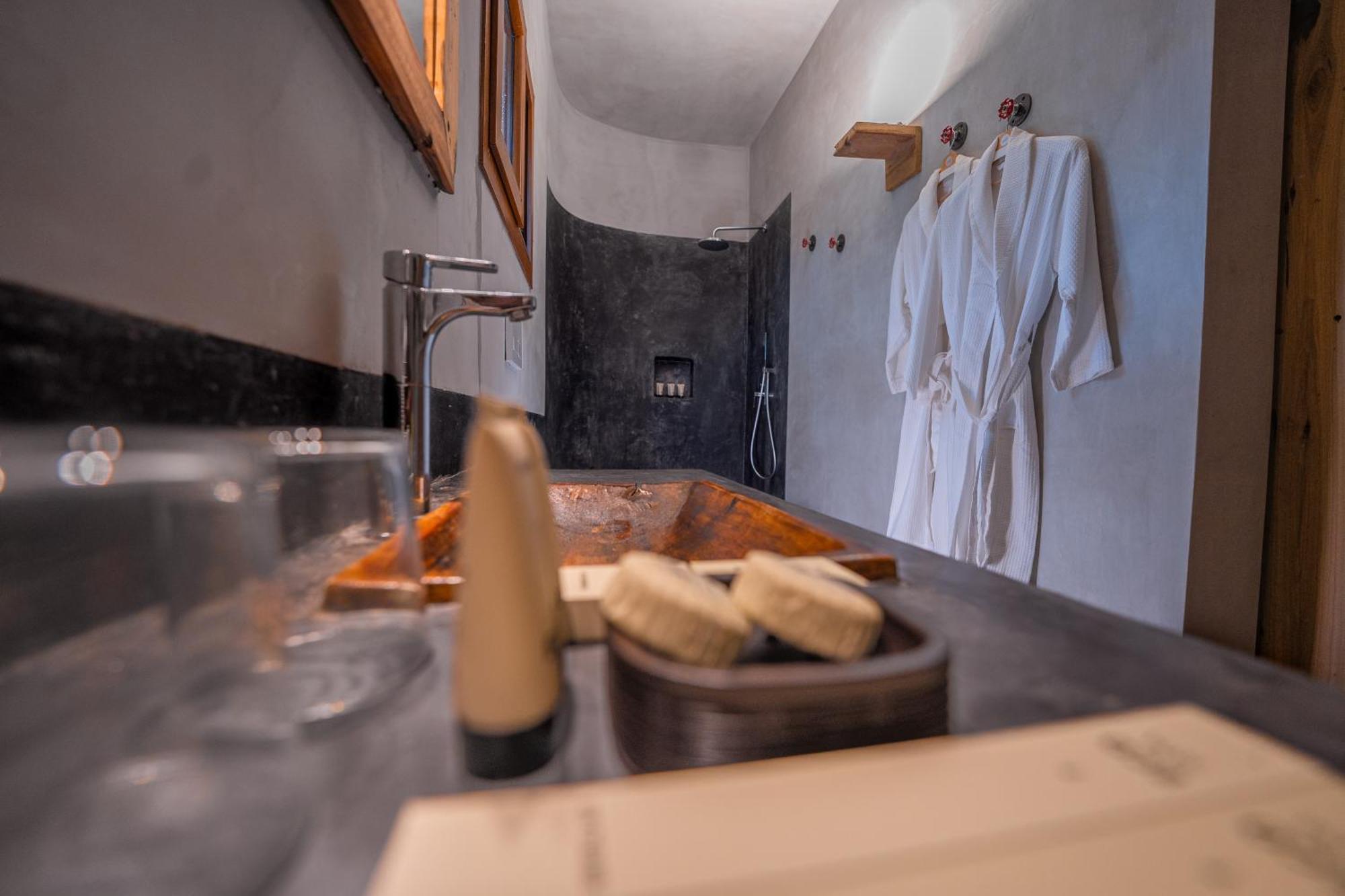 Mato Boutique Hotel *