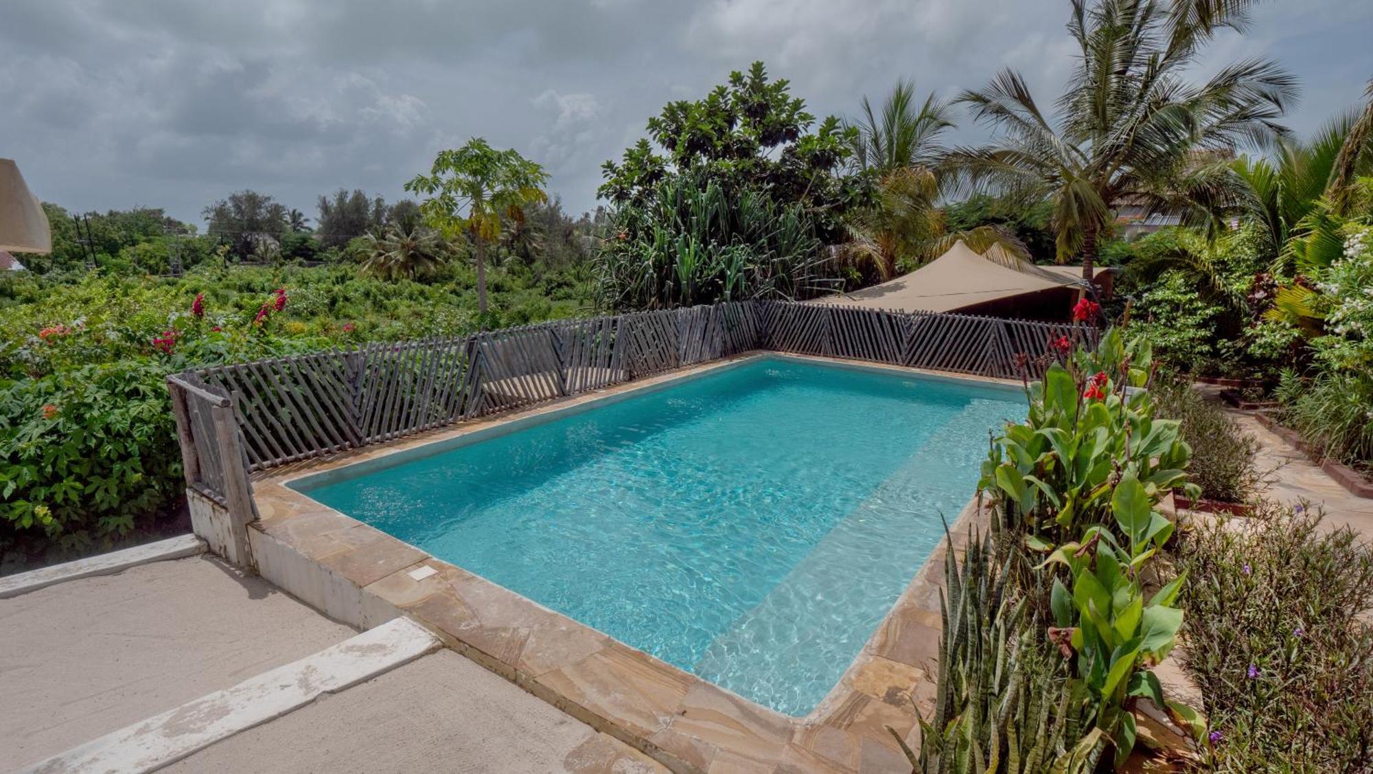 Nyumbani Aparthotel