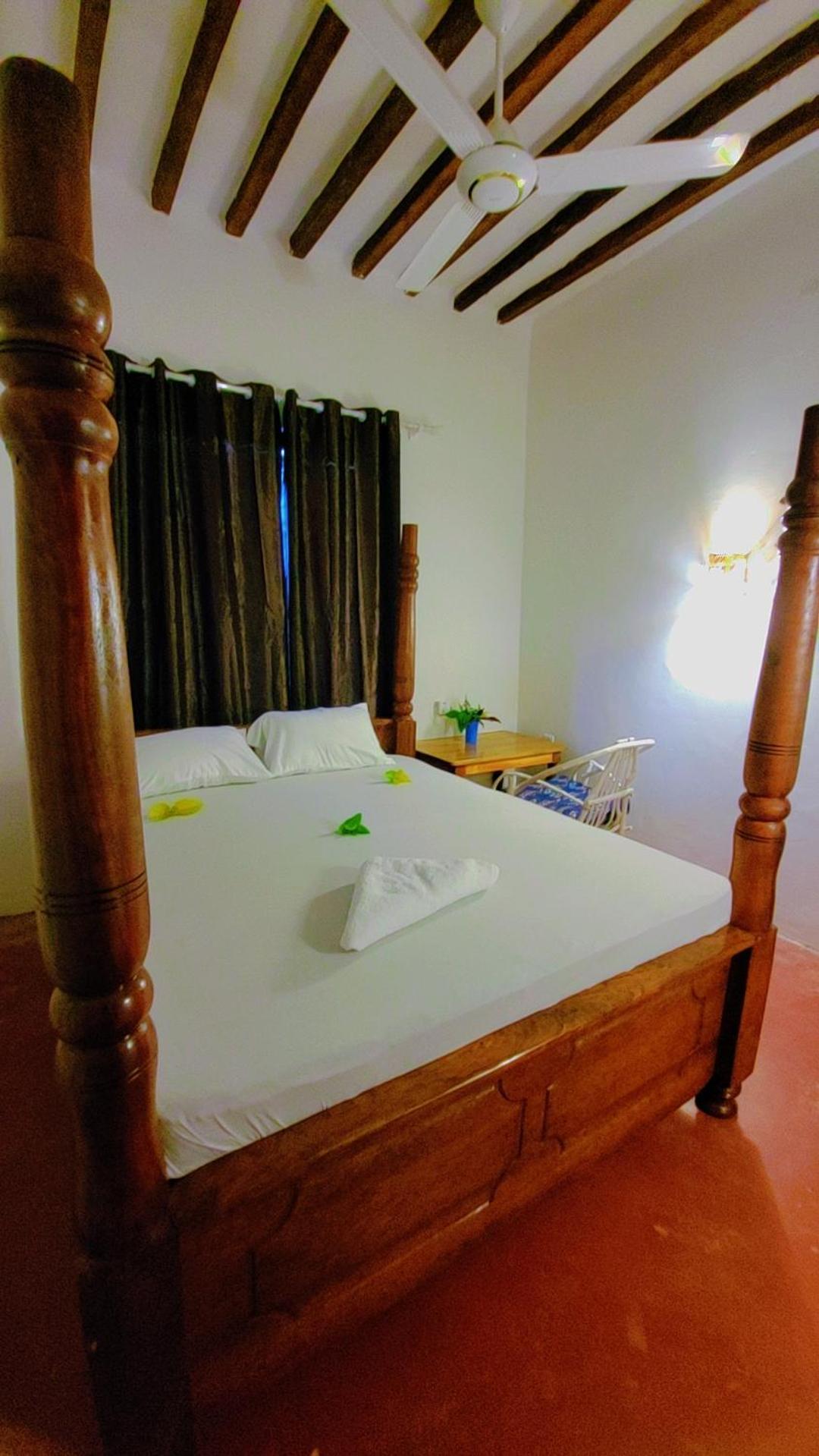 Kobwa House & Back Packers Apartment *