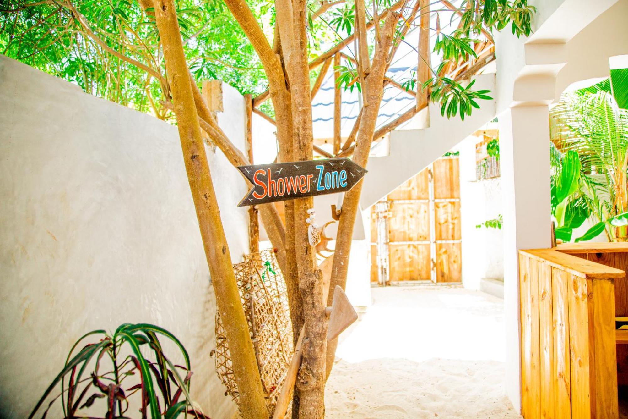 Bed & Breakfast Pamoja Beach Stays Hotel In Jambiani