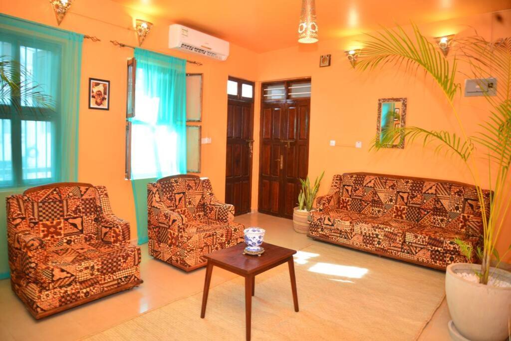 Glady's House Apartment *