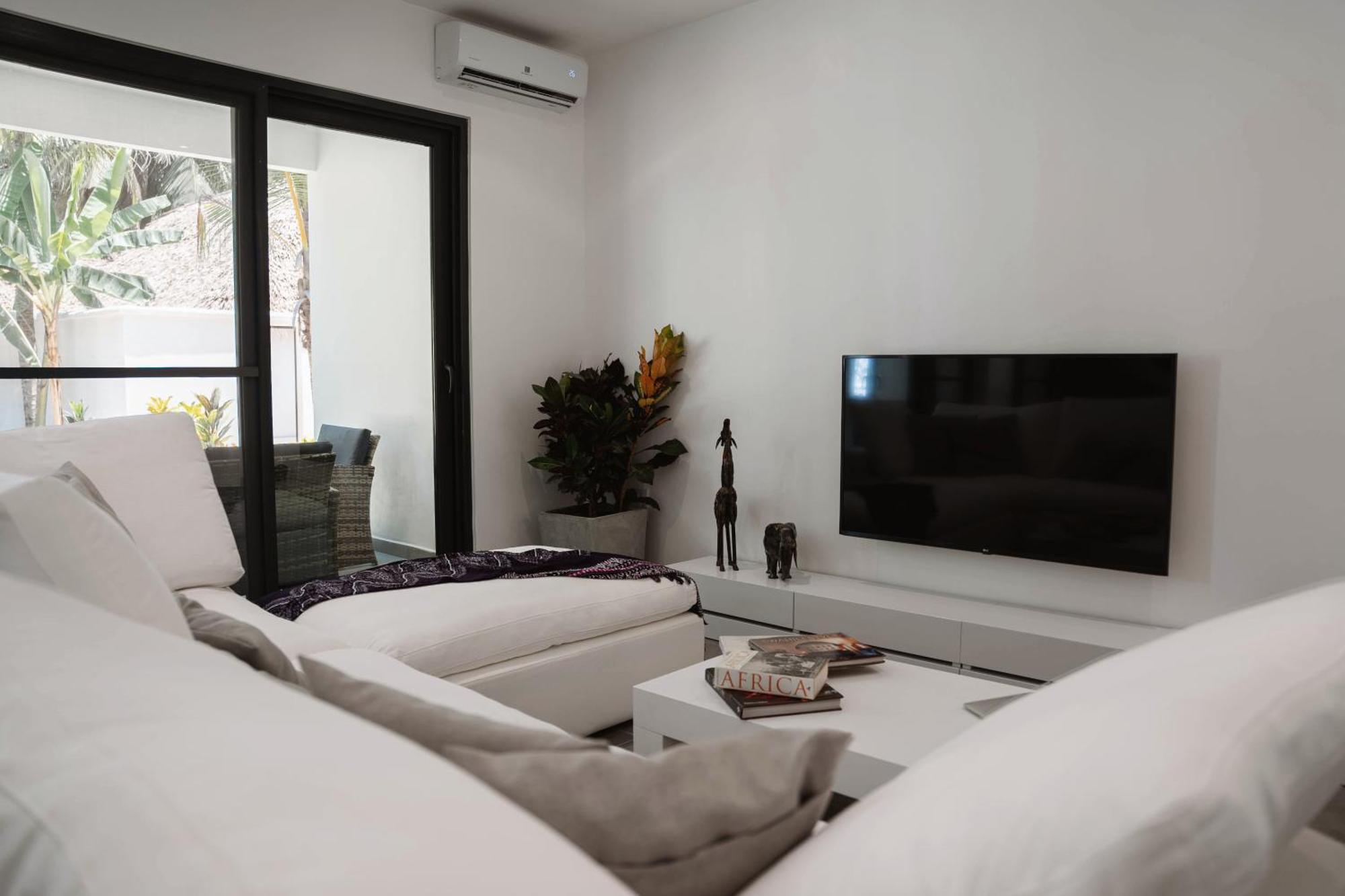 The Oasis Hotel 3*