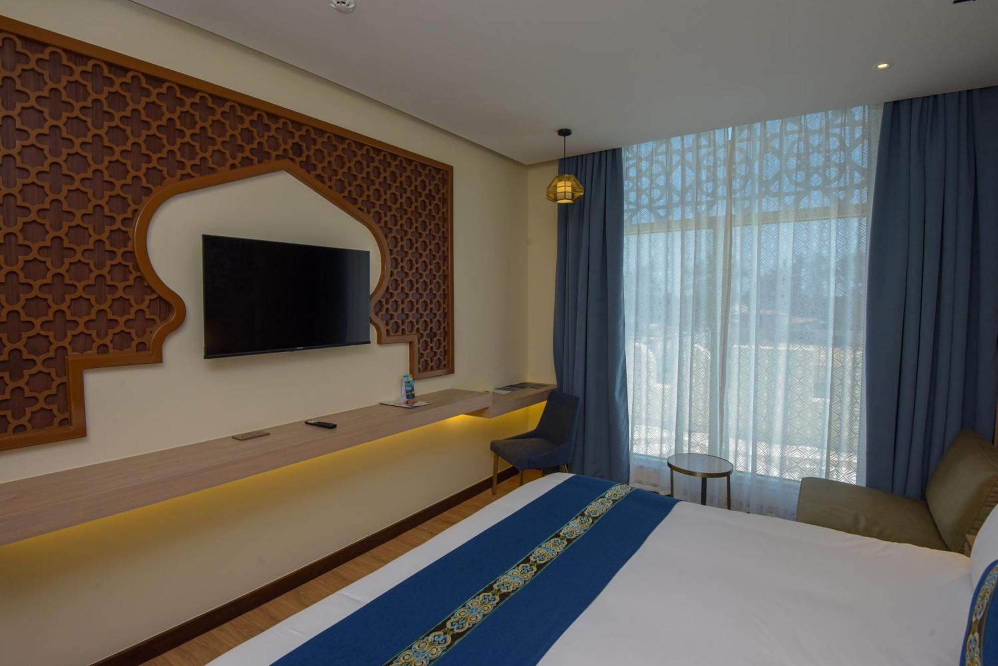 Golden Tulip Airport & Hotel 4*