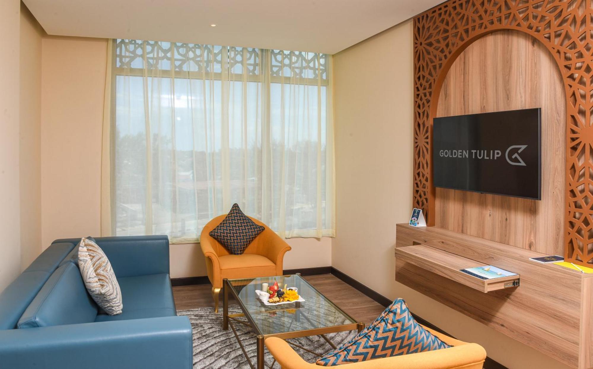 Golden Tulip Airport & 4*