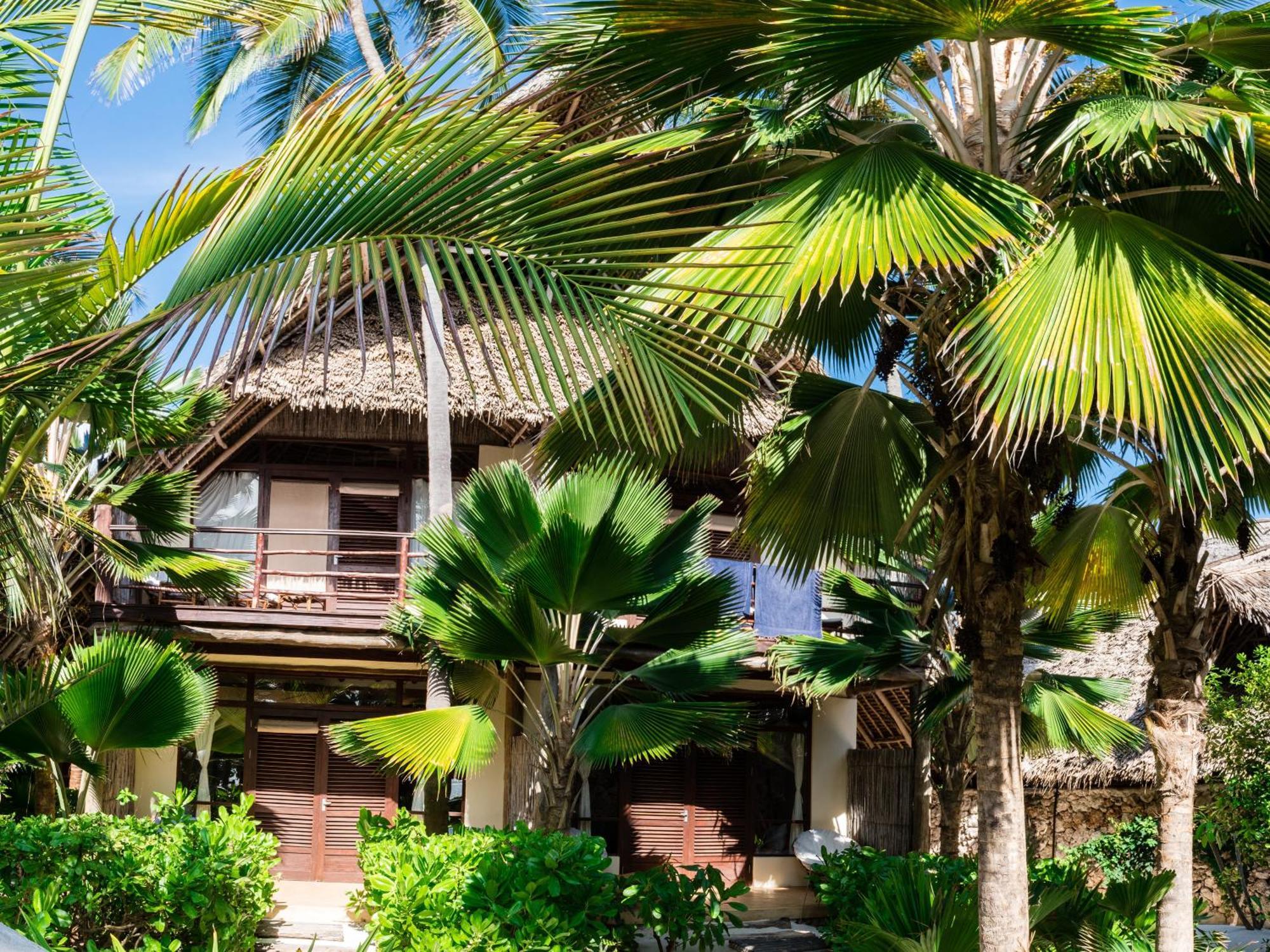 Sunshine Azure Zanzibar 4*