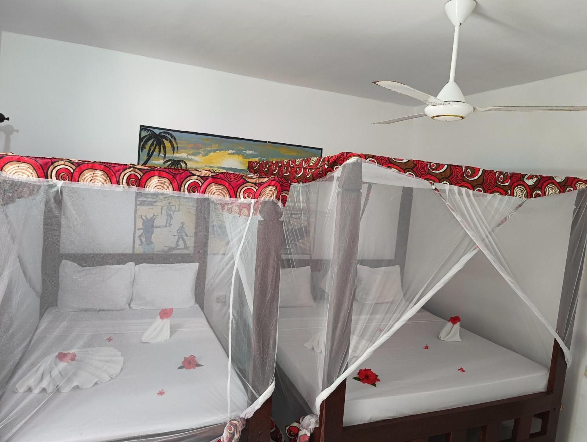 Zanzi Hotel