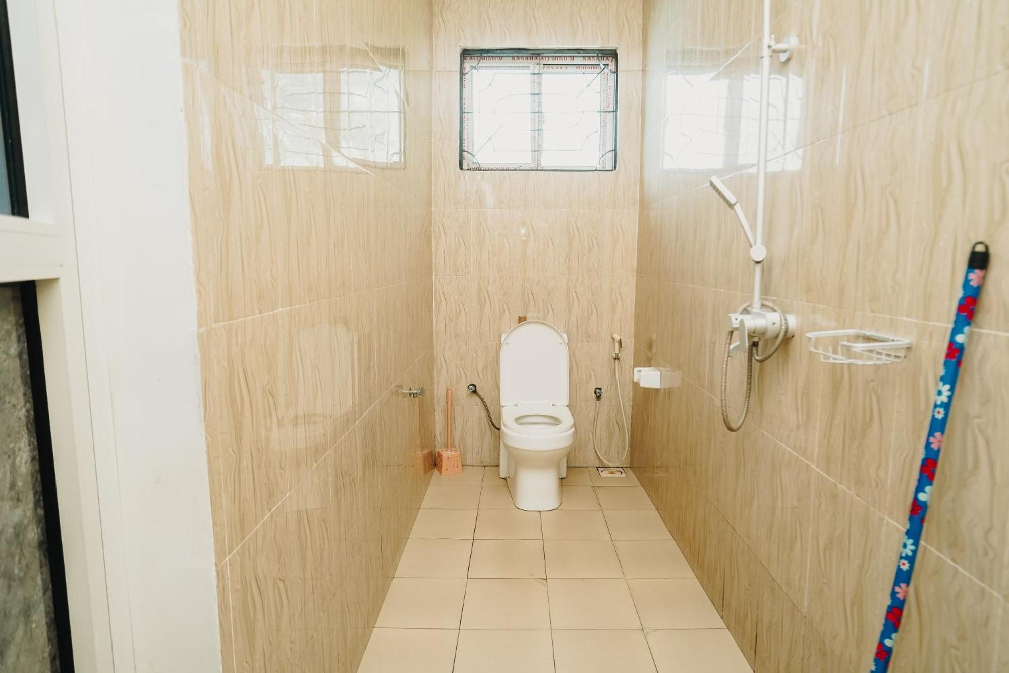 Tamu House Guest house
