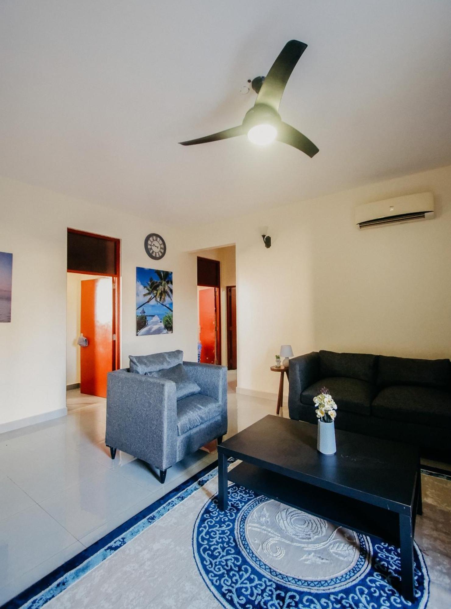 Zanzi Modern 2 Bed Gf Apartment