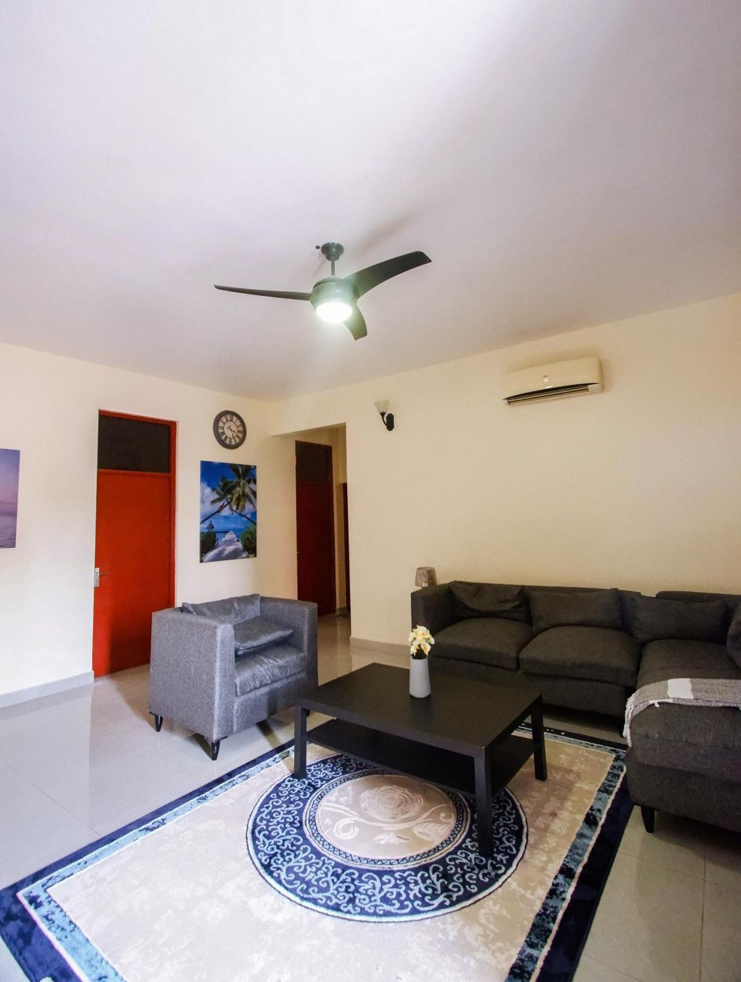 Zanzi Modern 2 Bed Gf Apartment