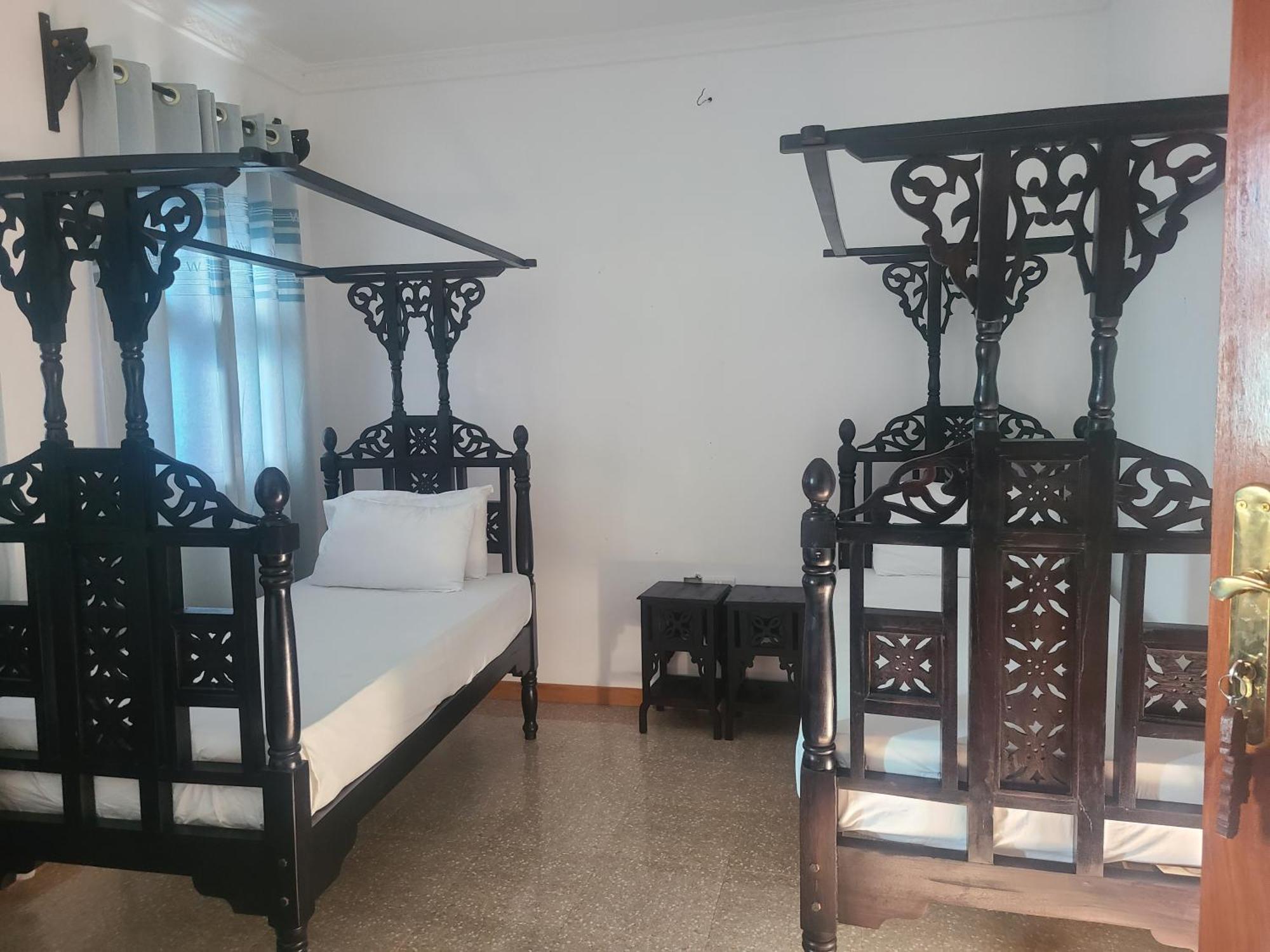 Tabasam * Zanzibar