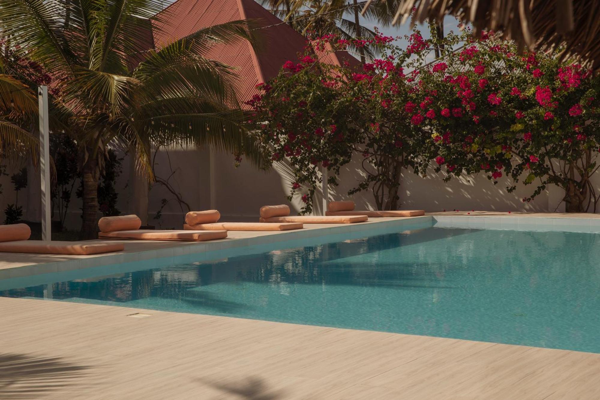 Resort White House *