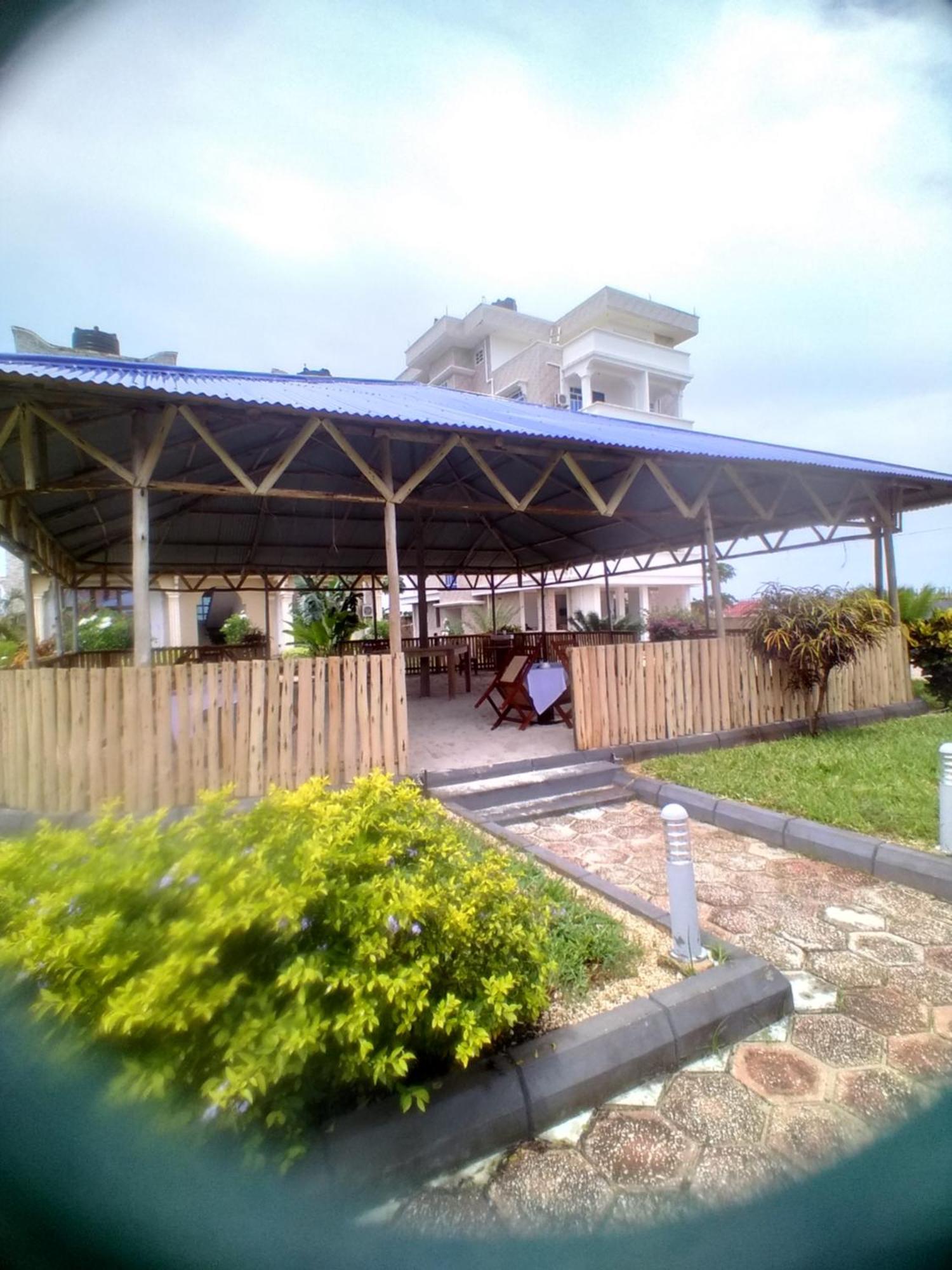 In Ras * Nungwi