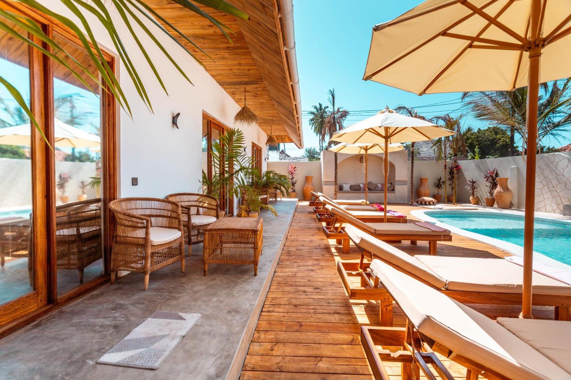 Hotel Casa Ananda Boutique 3*