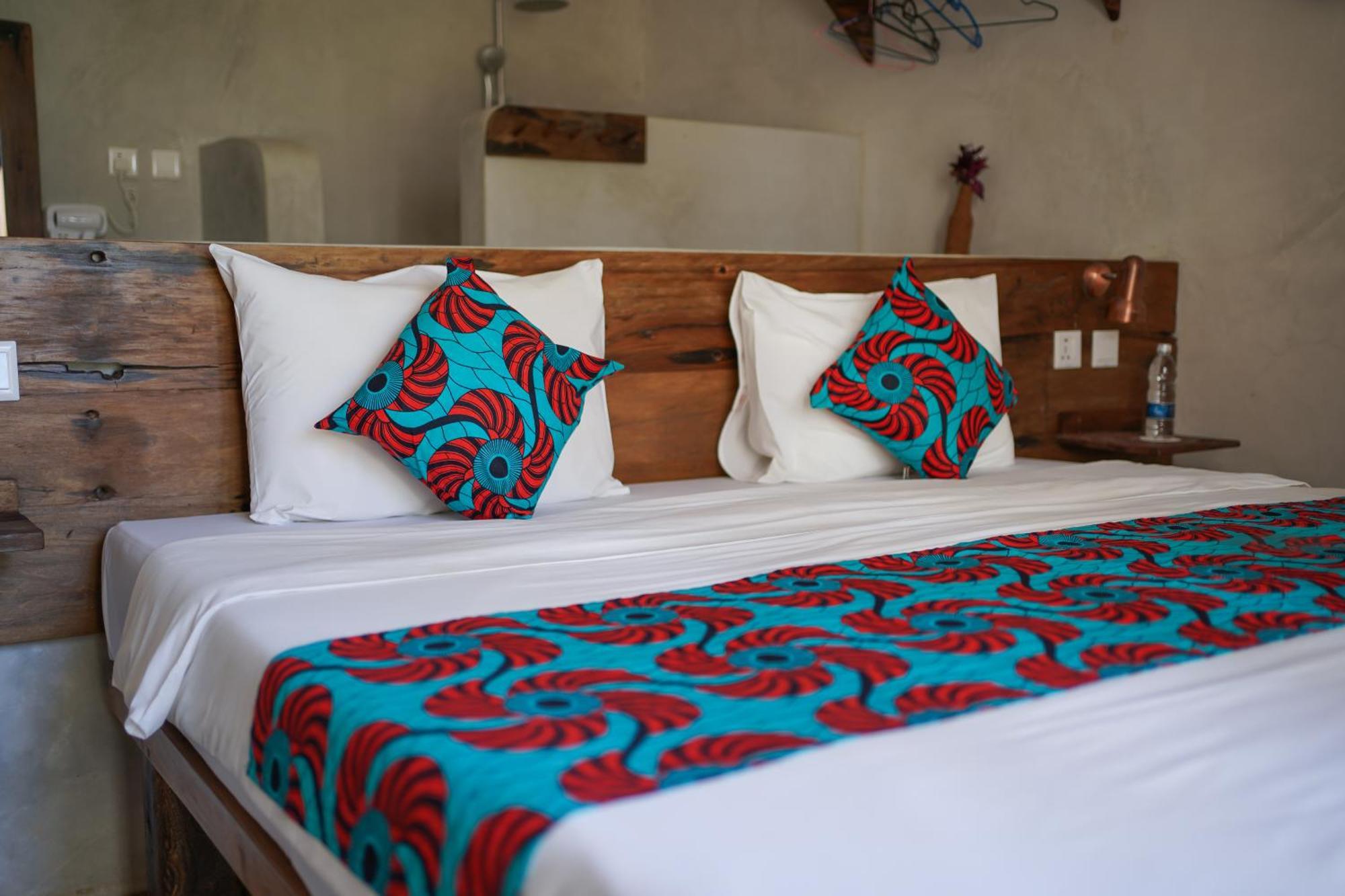 Mambo Lodge