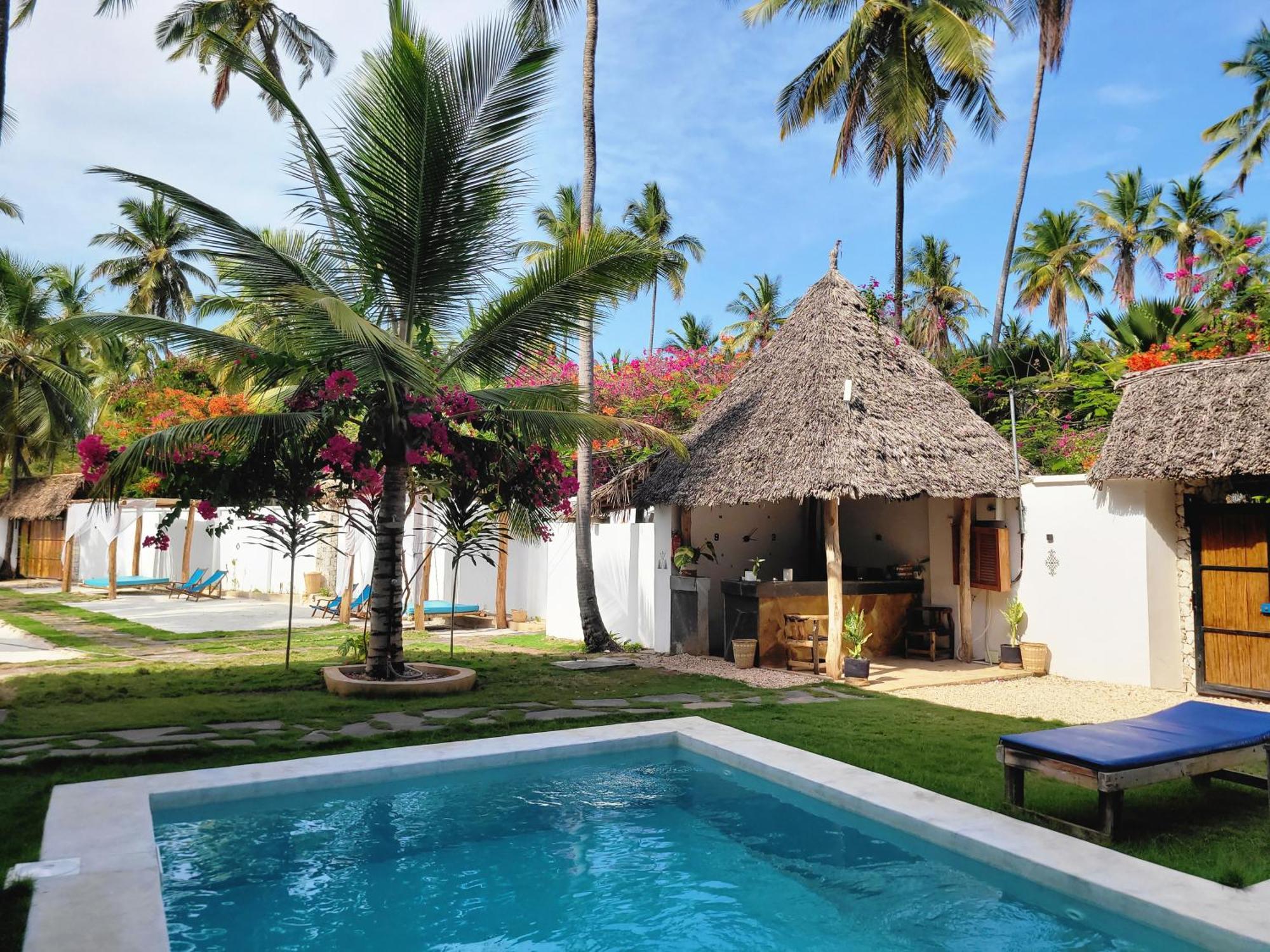 Mambo Lodge