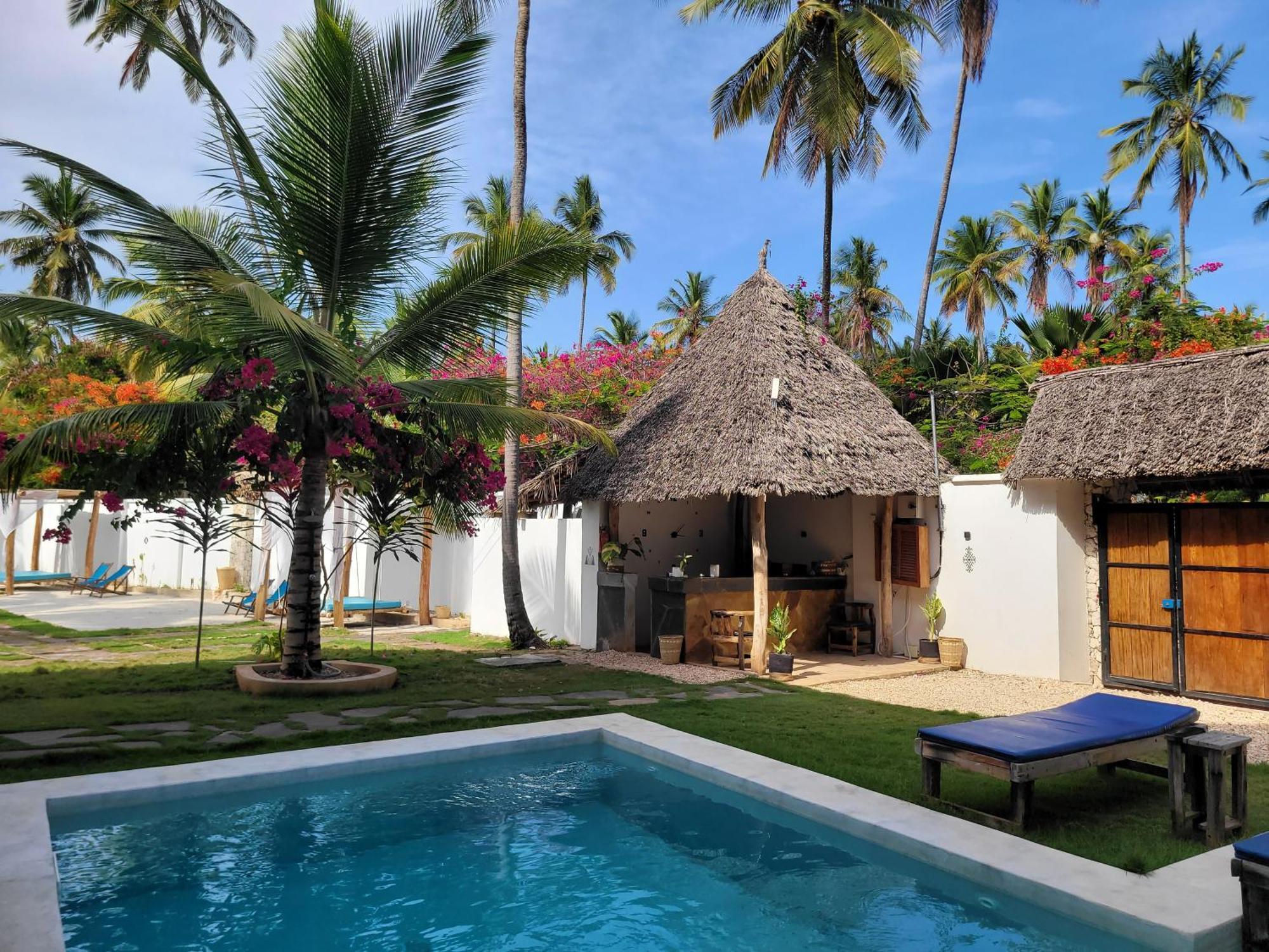 Lodge Mambo Pwani Mchangani