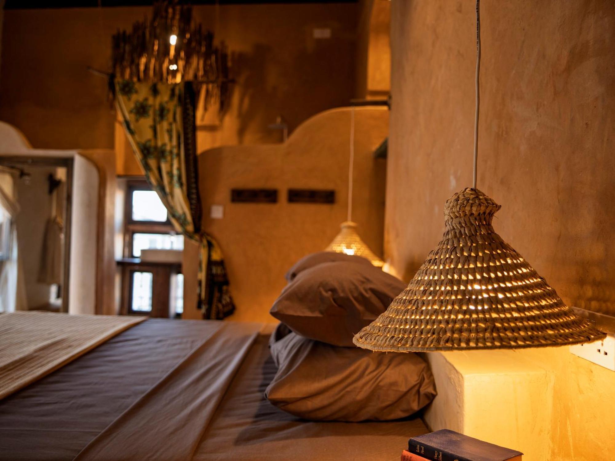 Firefly Boutique Hotel *