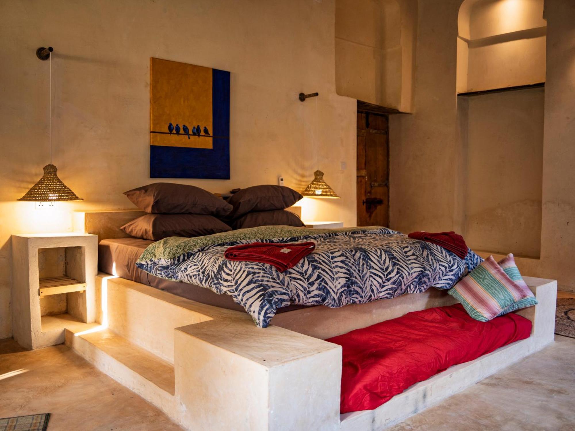 Firefly Boutique Hotel *