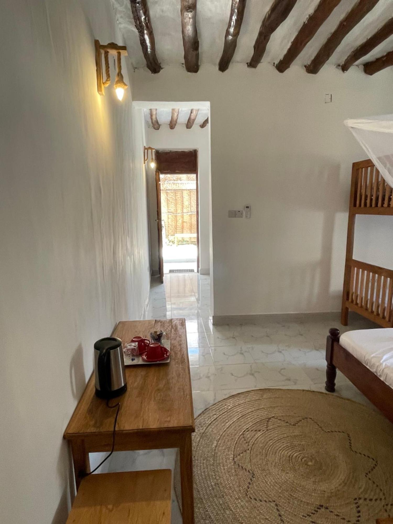 Apartment Zanzibar Beach Escape Bwejuu