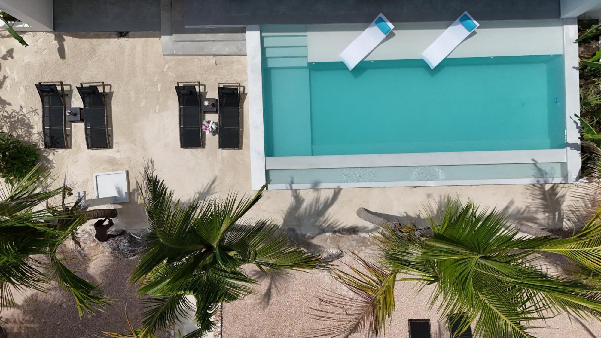 The Oasis 3*