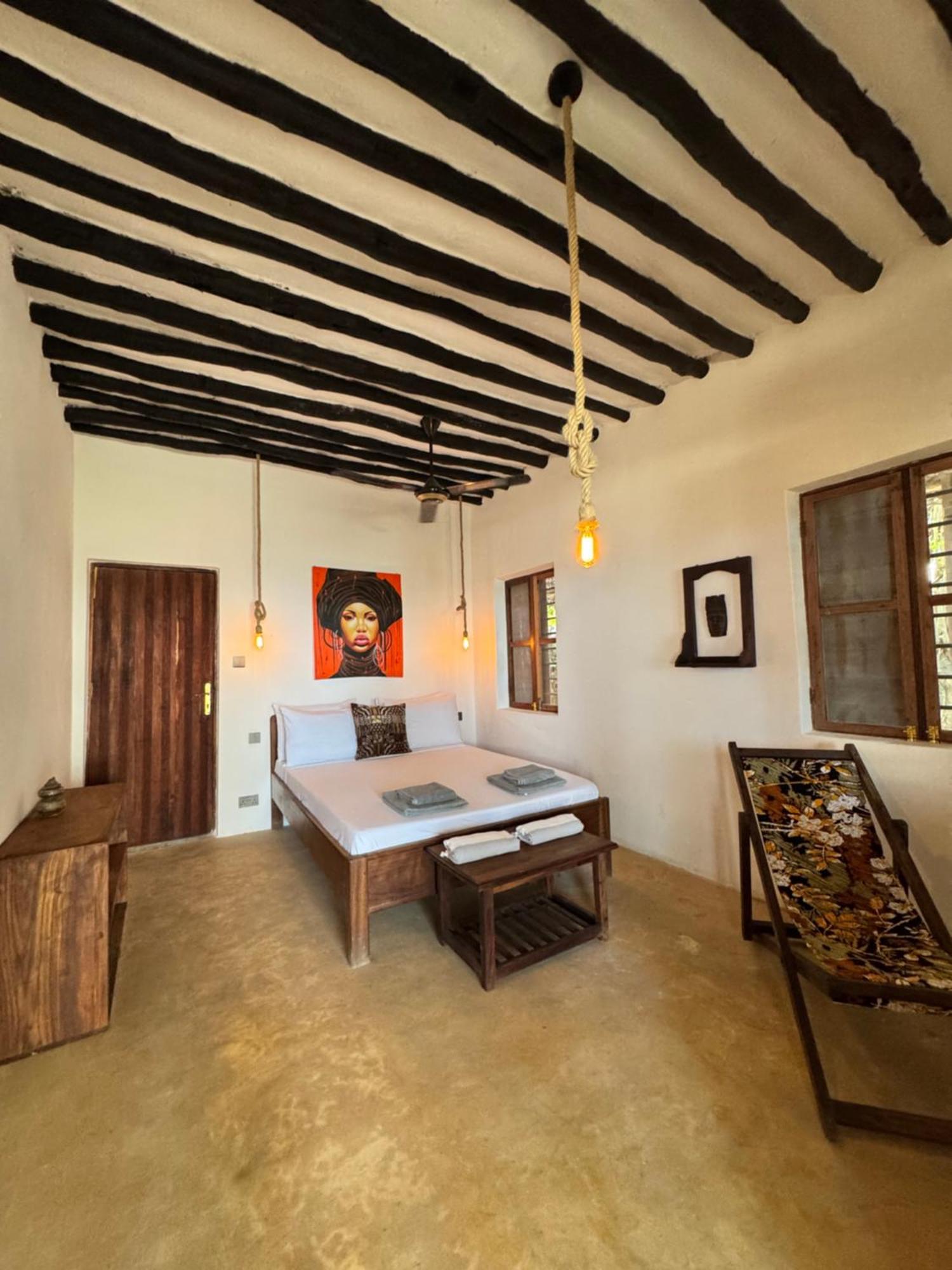 Mango House 3*