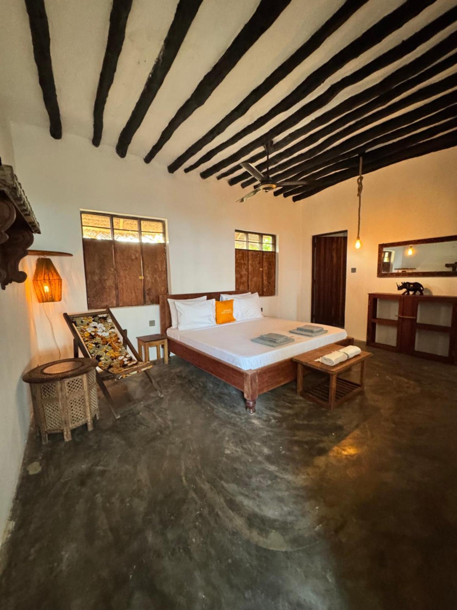 Mango House Guest house