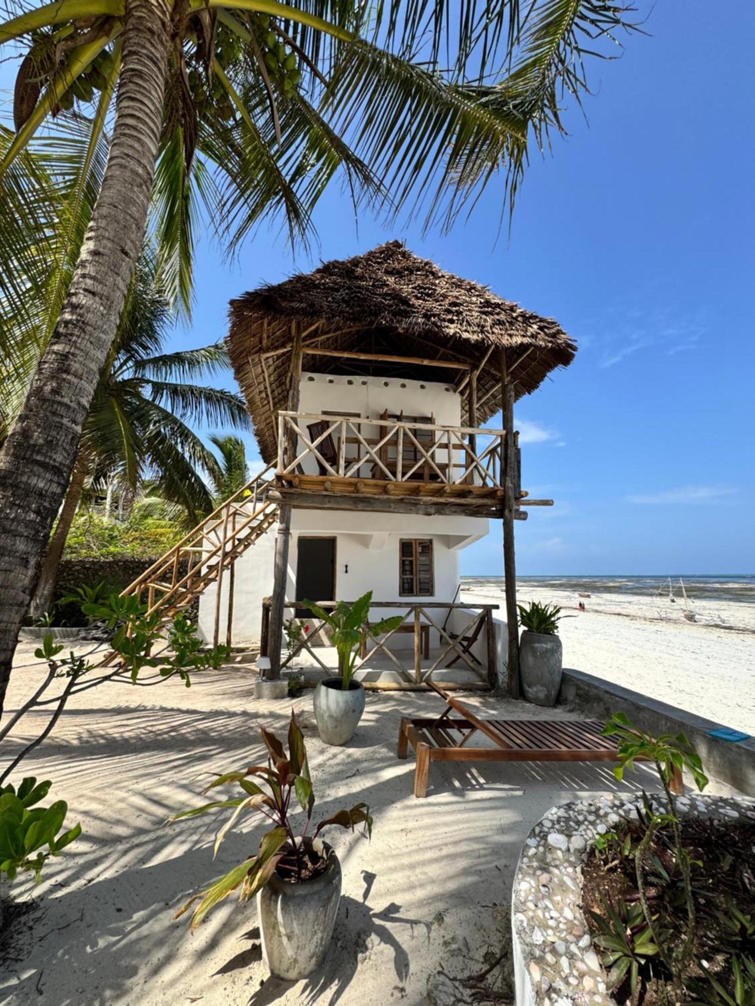 Mango House