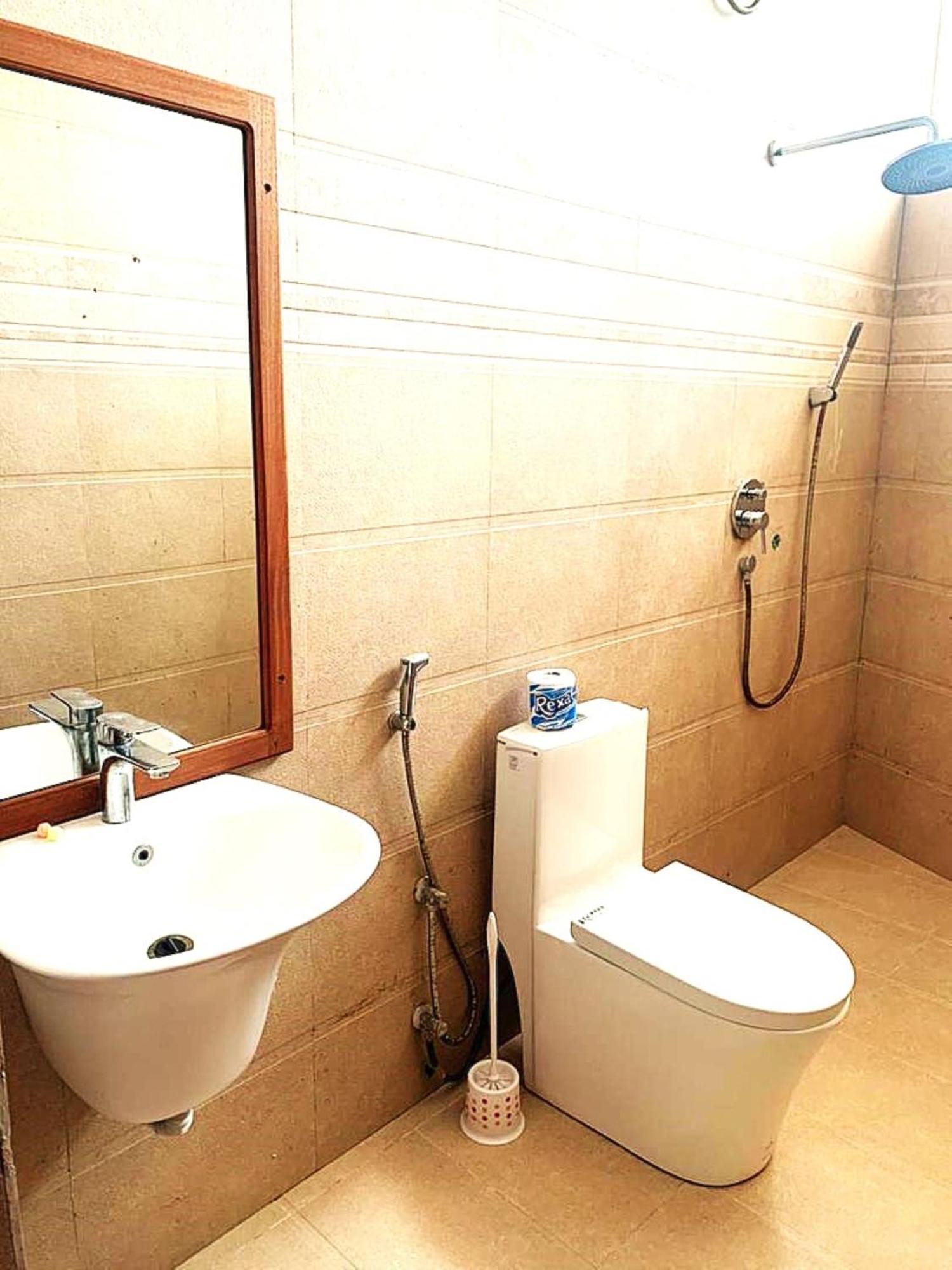 Uroa Hide Away Bed & Breakfast *