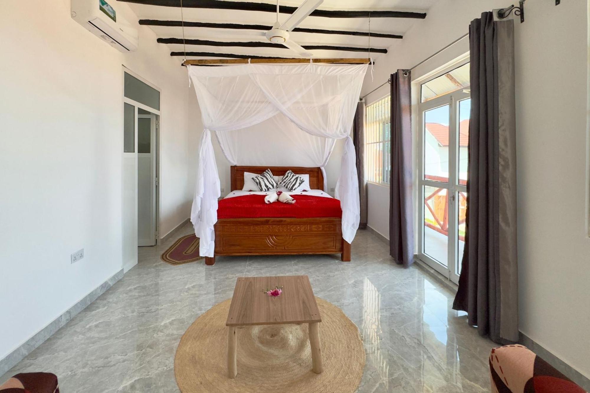 Zanzibar Lodge *