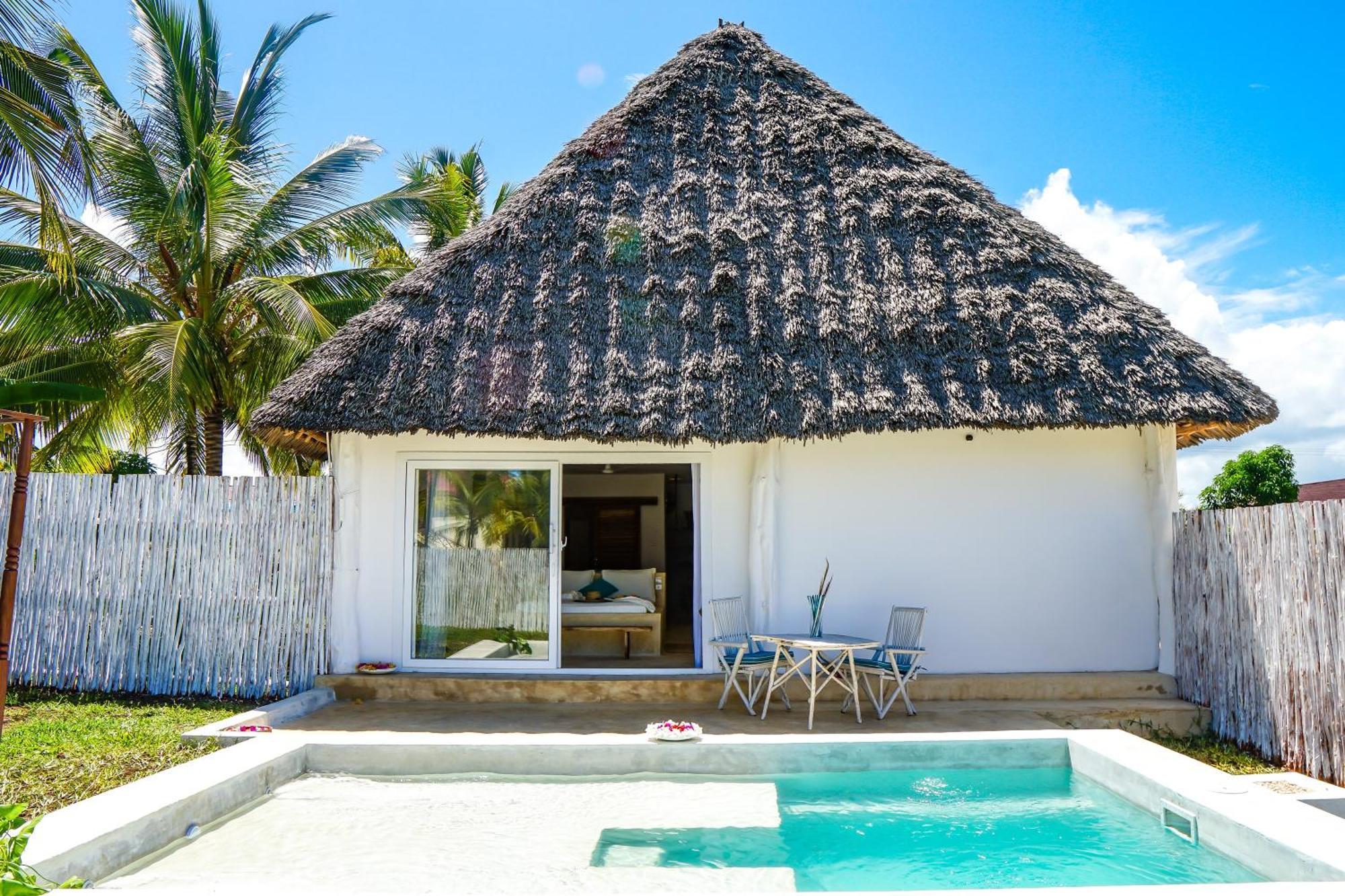 Aquamarina Resort