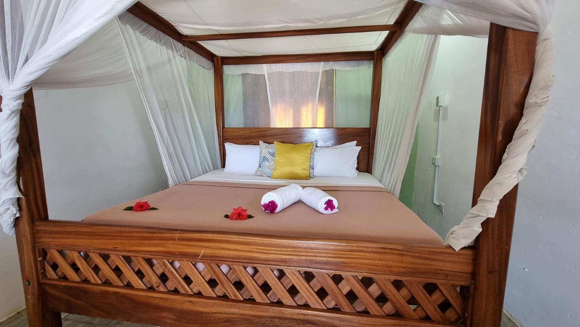 F-zeen Boutique Zanzibar * Uroa