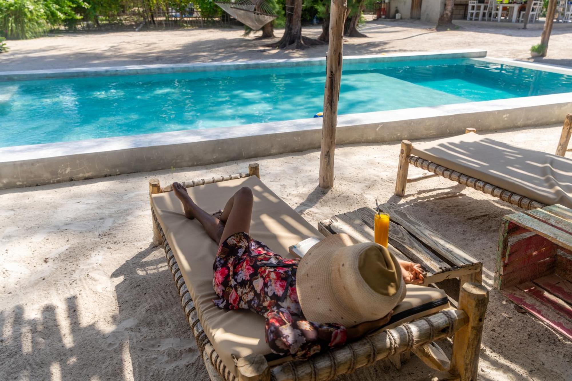 Liquid Life By Buccaneer Hostel Paje