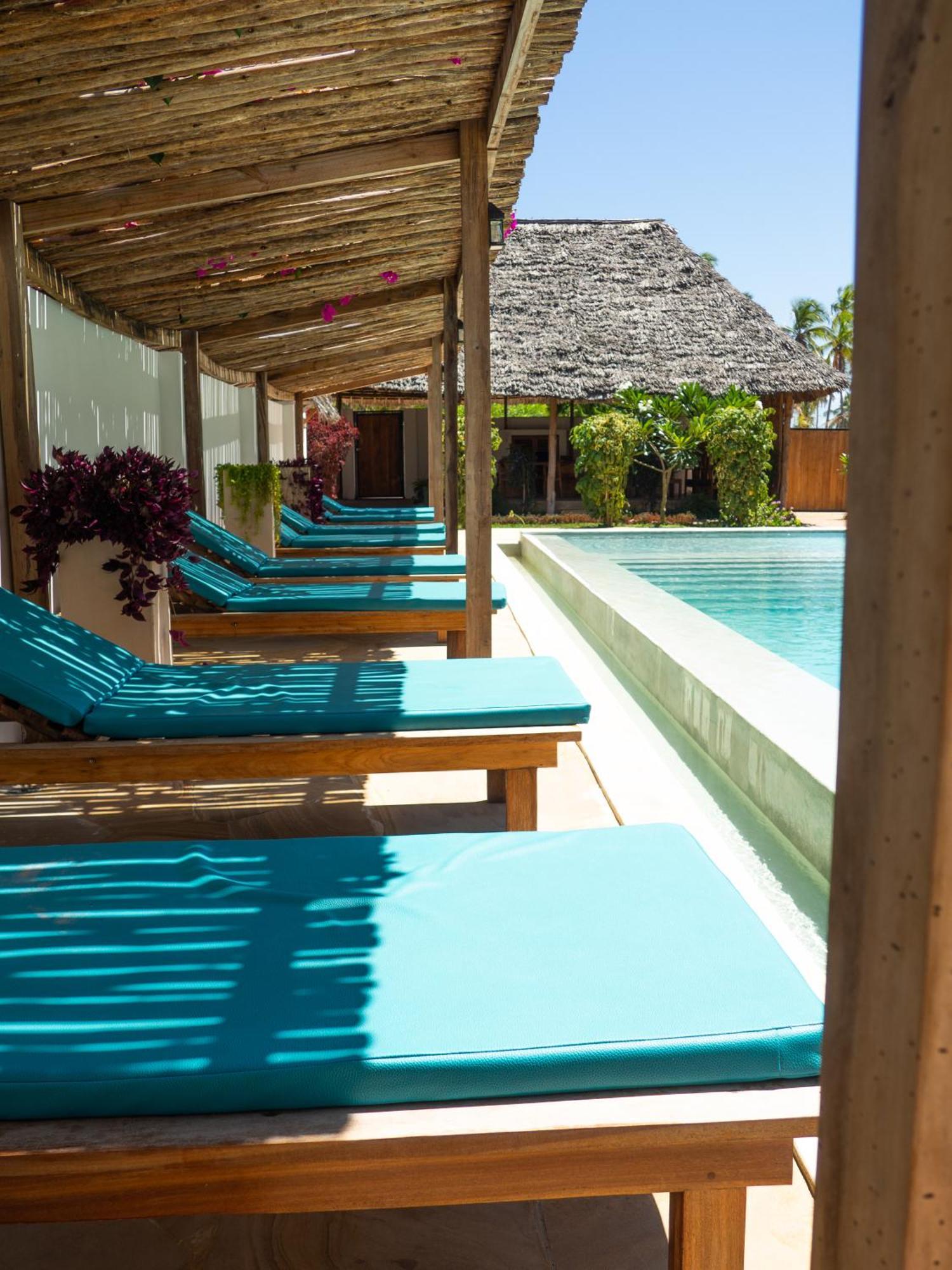 Pingwe Beach Apartments * Pingwe