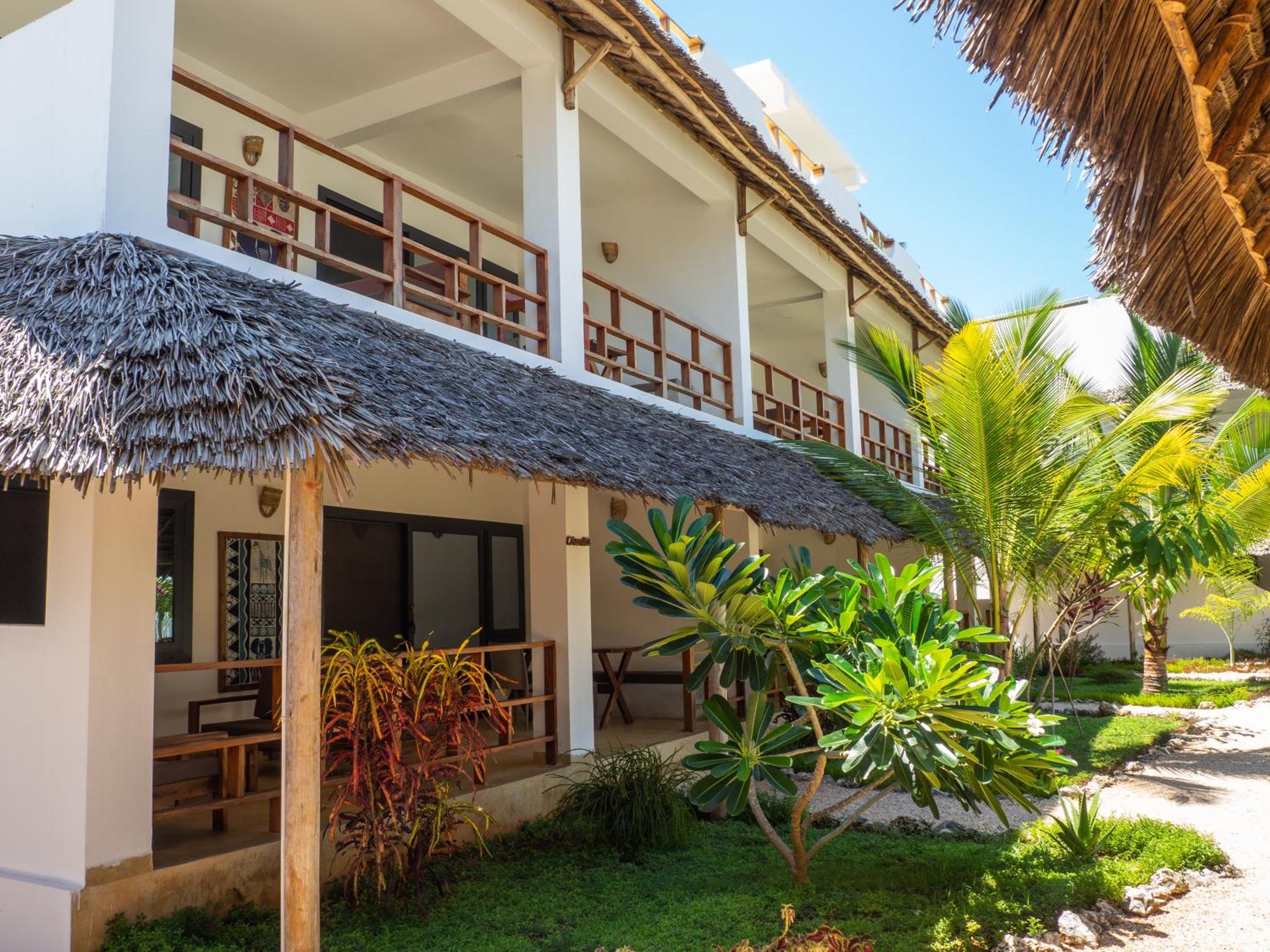 Pingwe Beach Apartments Aparthotel Pingwe