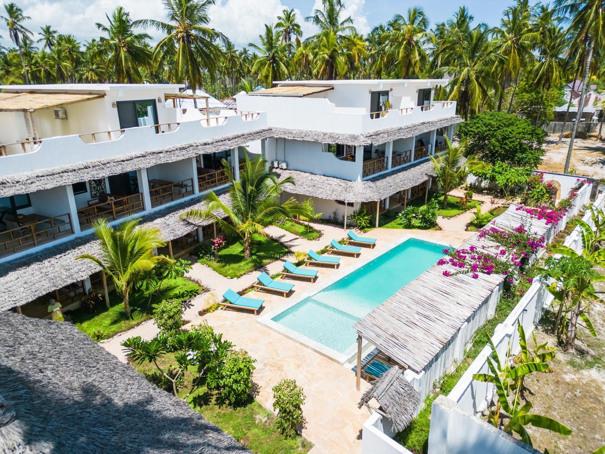 Pingwe Beach Apartments *