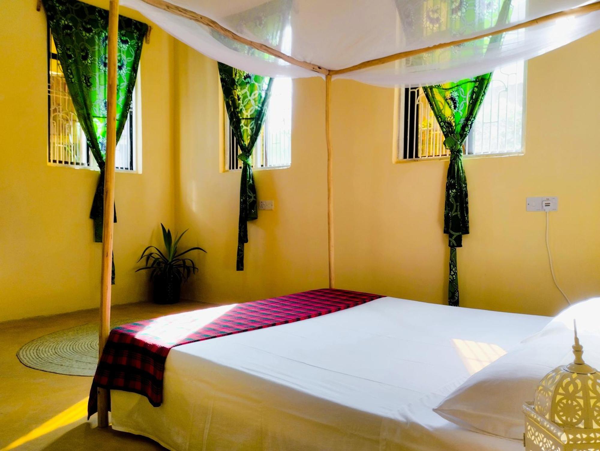 Shwari House Bed & Breakfast