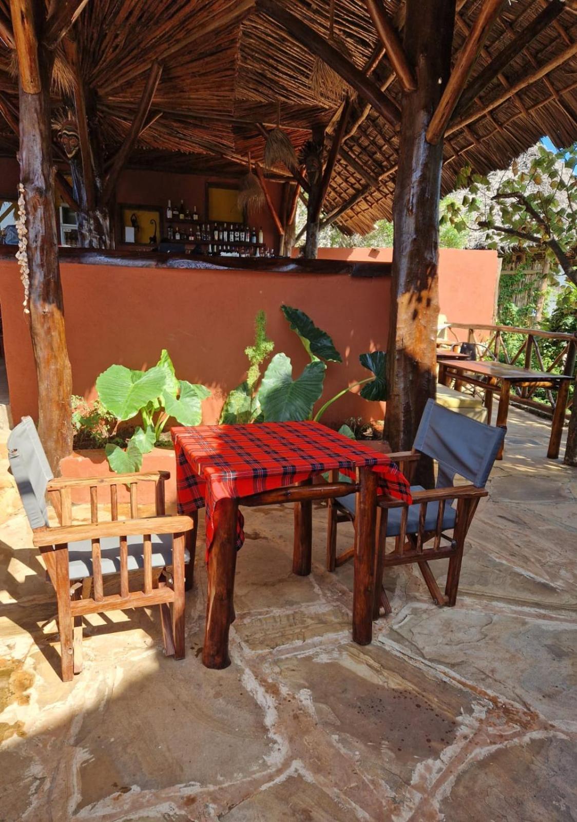 Lodge Monkey Mountain *