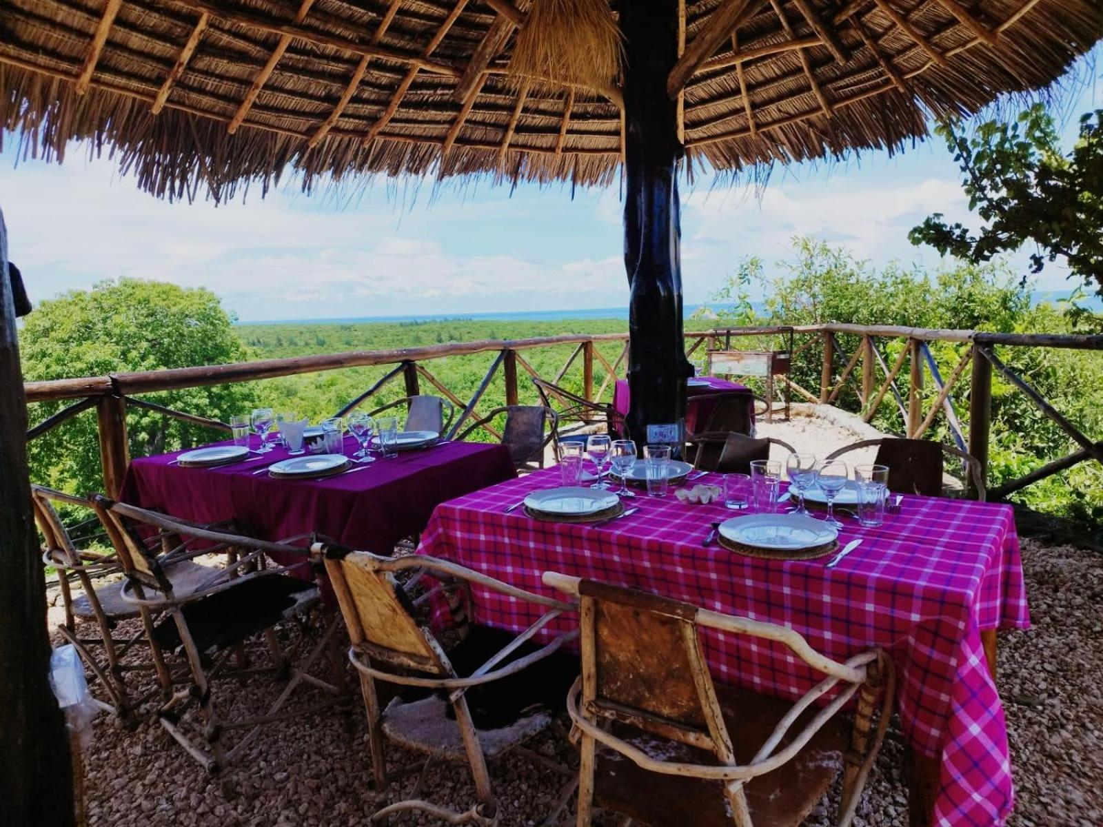 Monkey Mountain Lodge