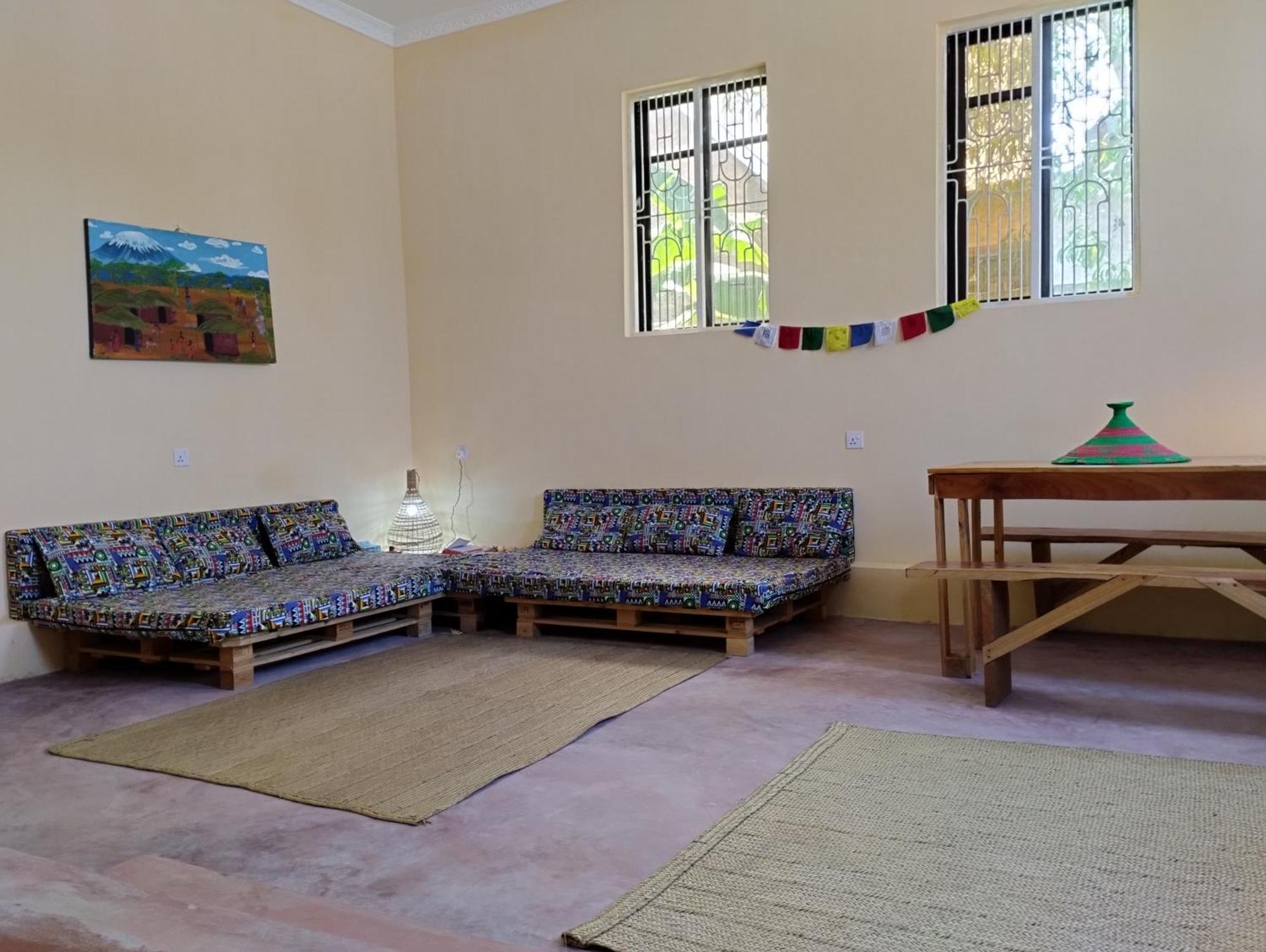 Bed & Breakfast Shwari House *