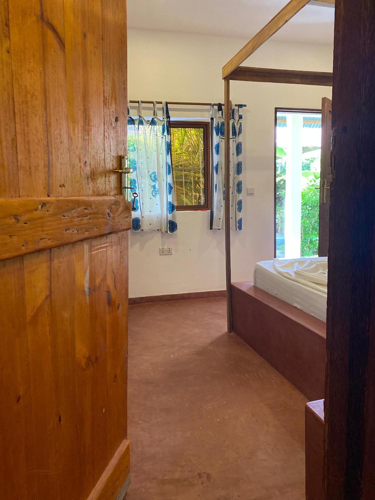 Shamba Village Hotel 5*