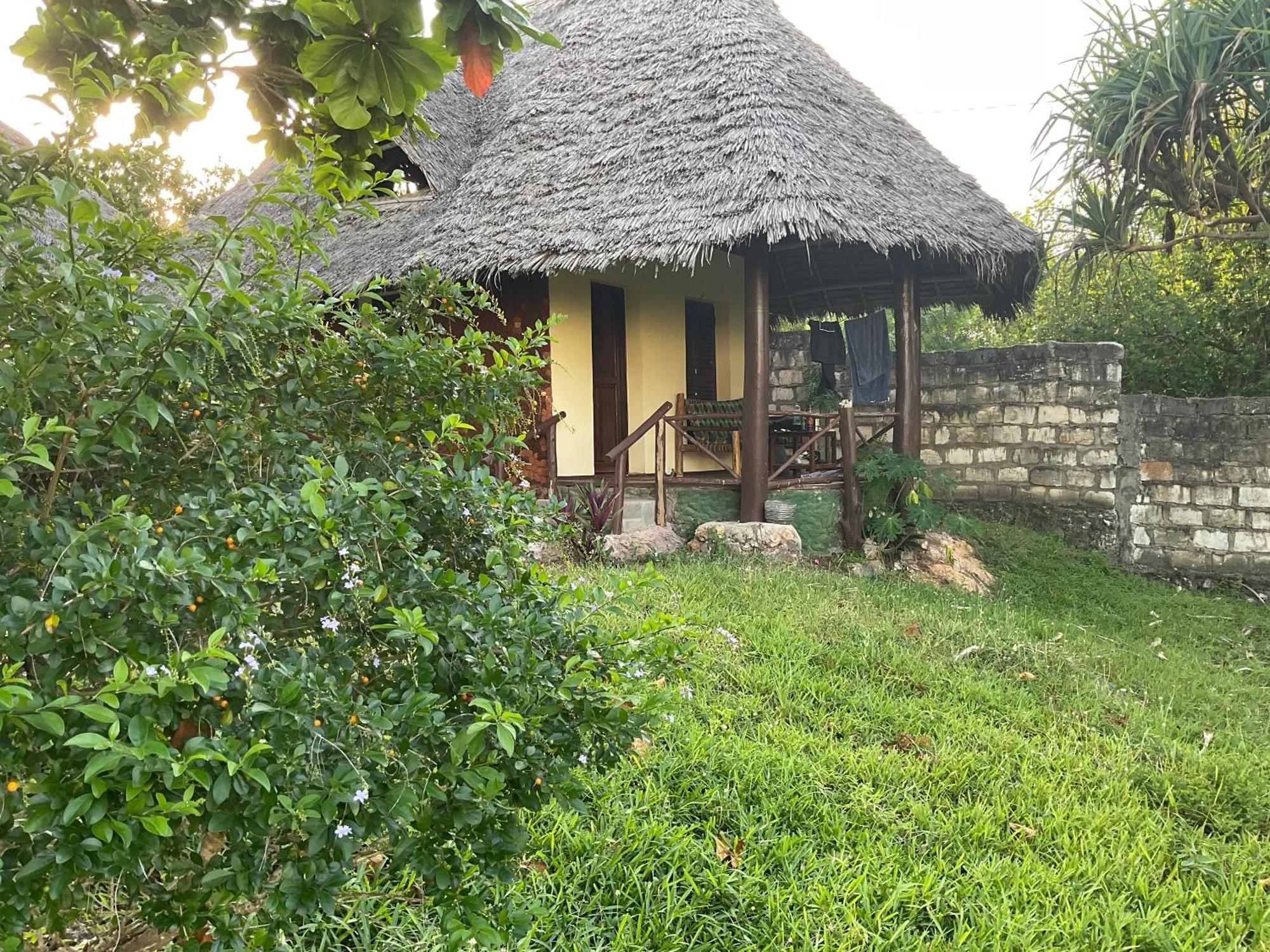 Zanzi Rest Hotel Nungwi
