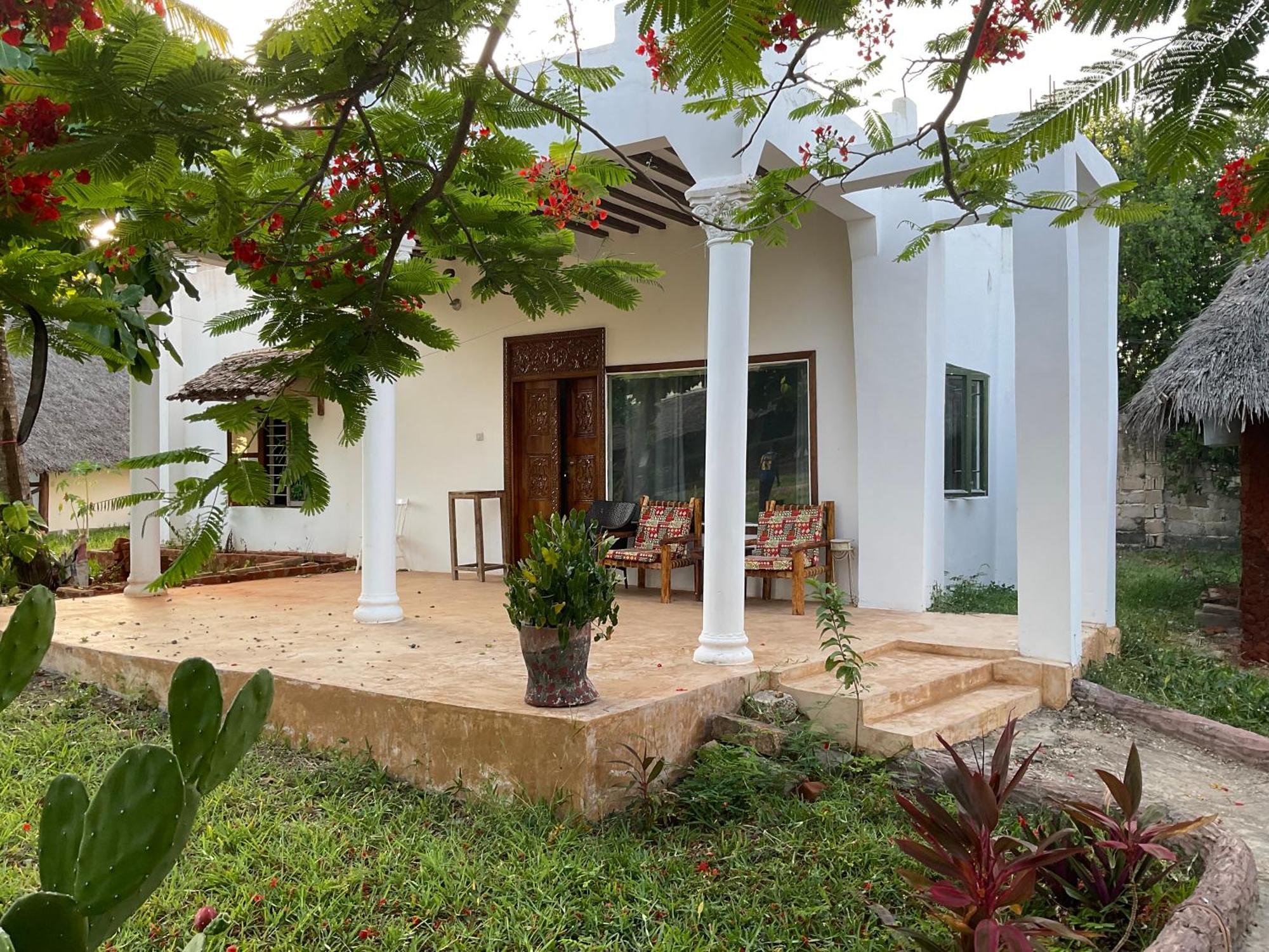Zanzi Rest Hotel Nungwi