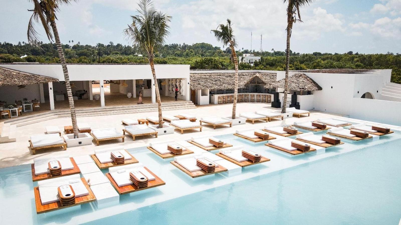 Le Saint Tropez Hotel Kidoti