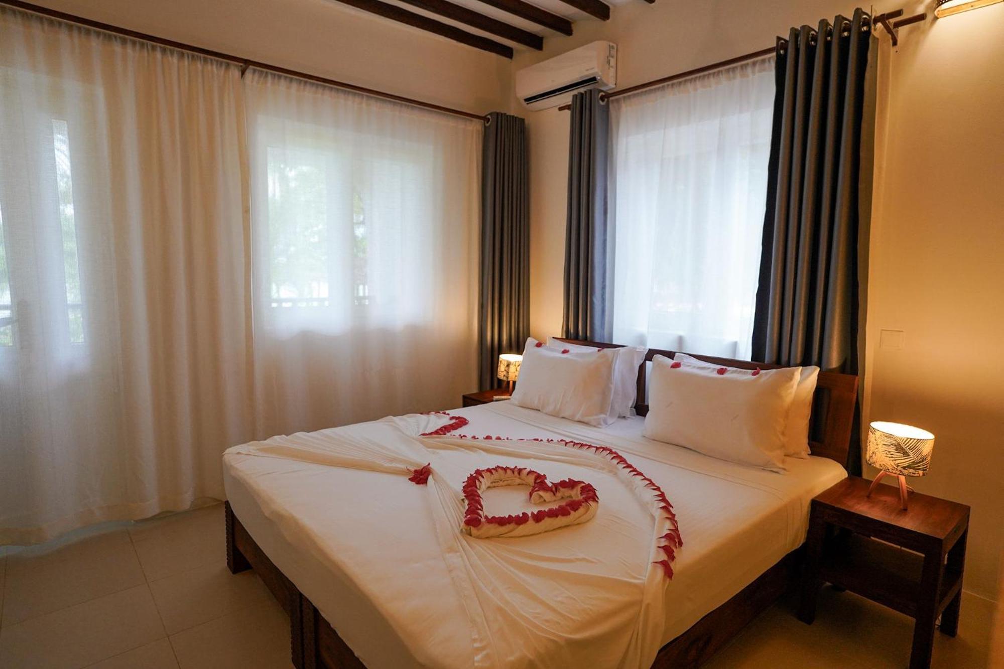 Manolo Resort