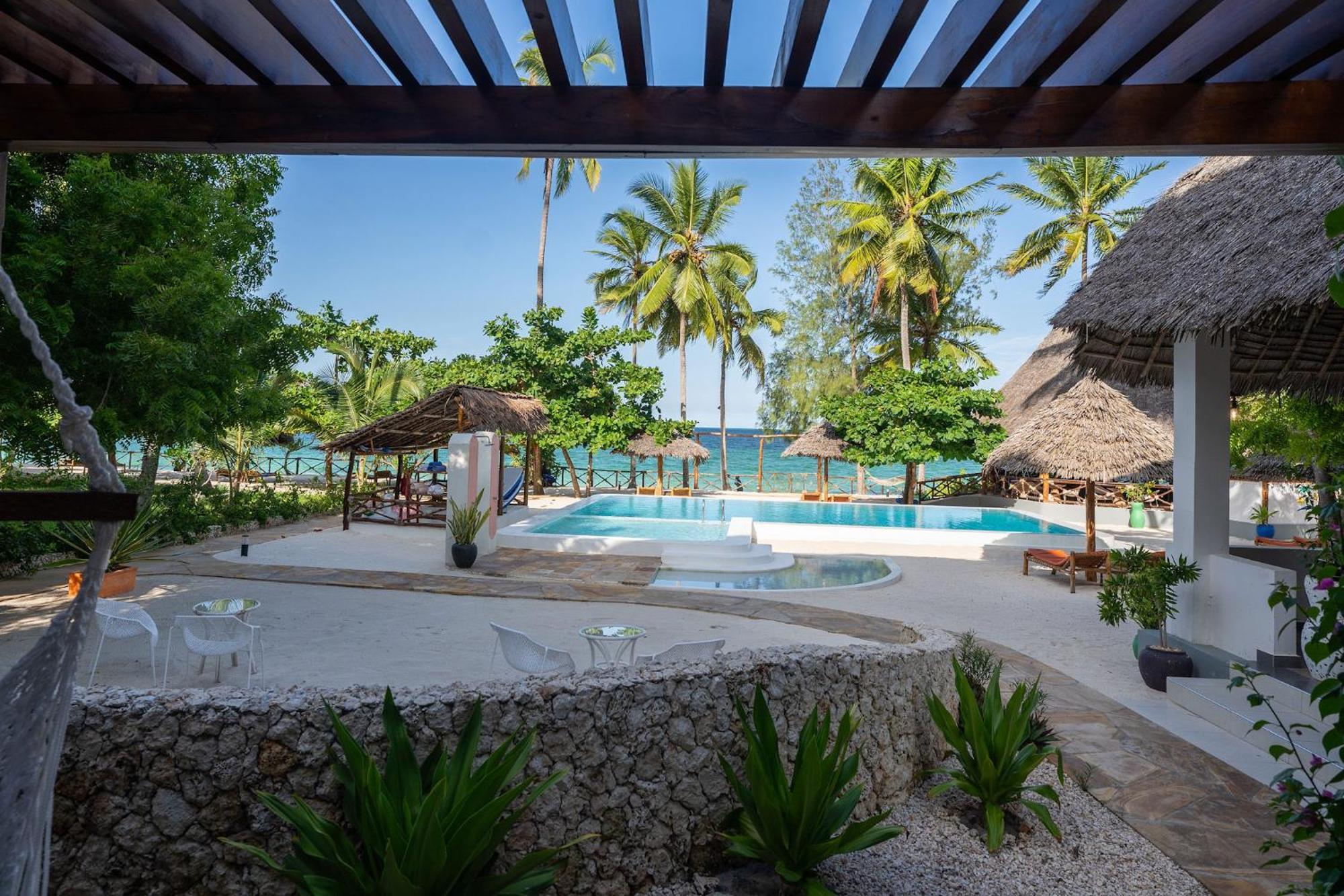 Resort Manolo Uroa